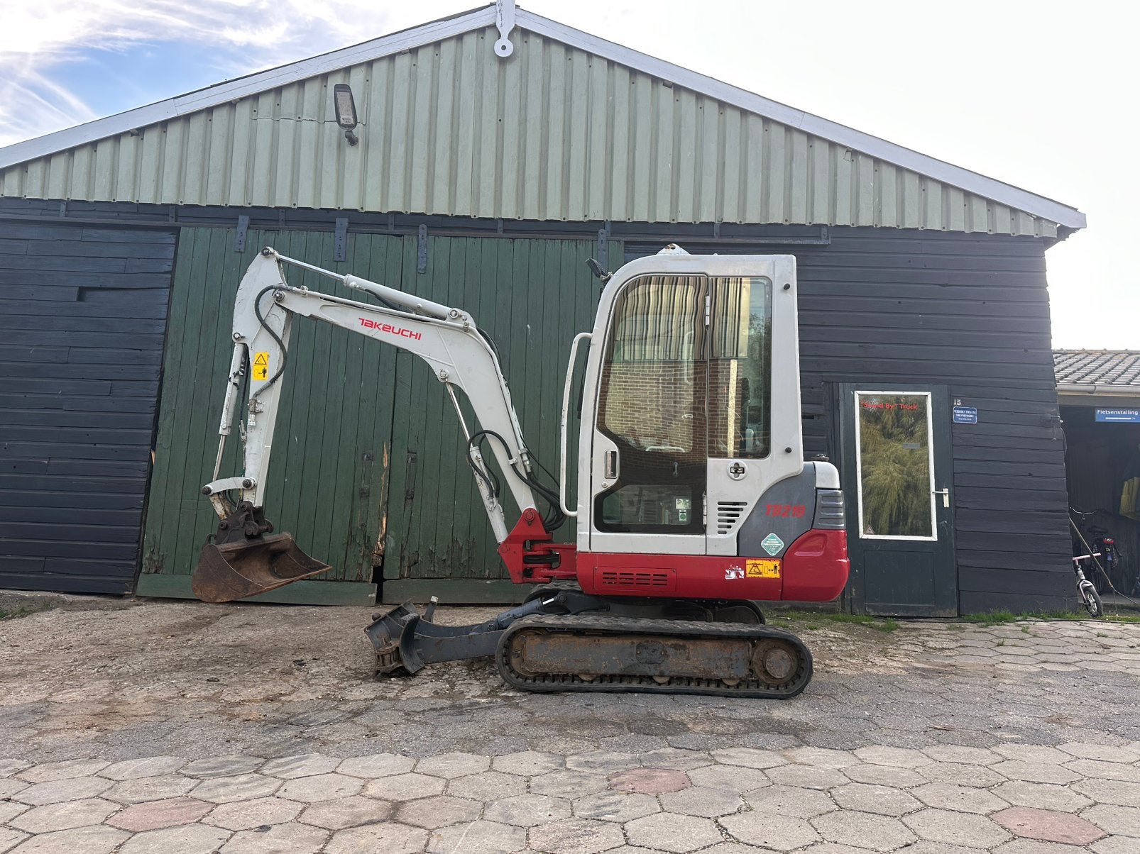 Takeuchi TB 219 minigraver graafmachine 2017, Zakelijke goederen, Ophalen of Verzenden, Graafmachine