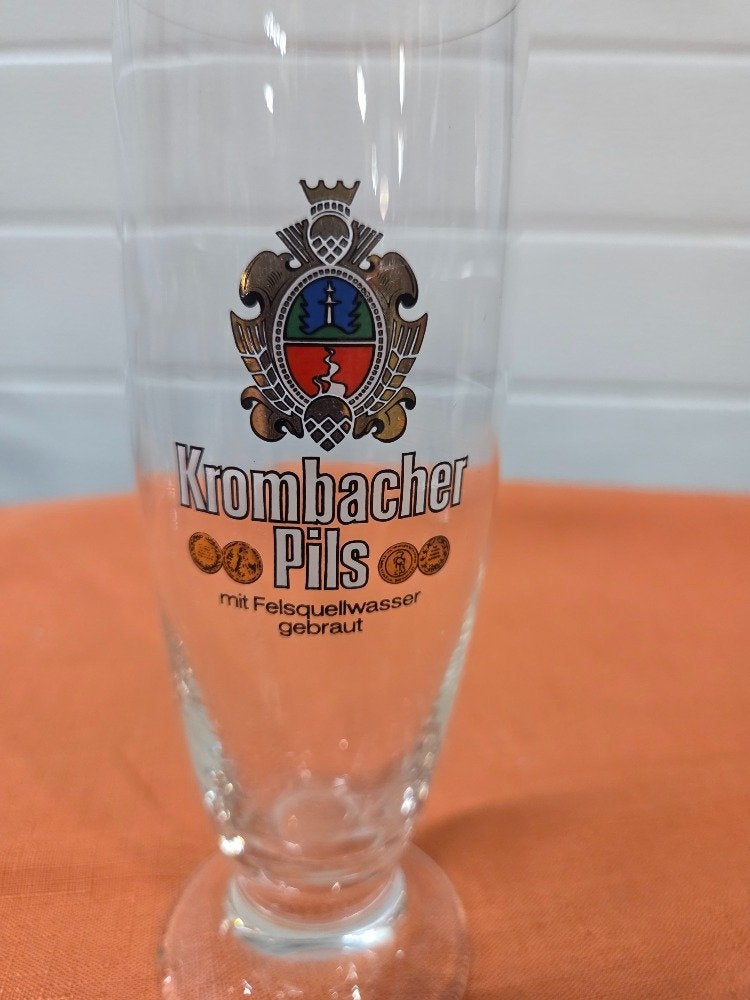 krombacher pils voetglas nieuw, Ophalen of Verzenden, 'T Olde Gre-j, Info@toldegrej.nl, Endepoelstraat 20f Didam