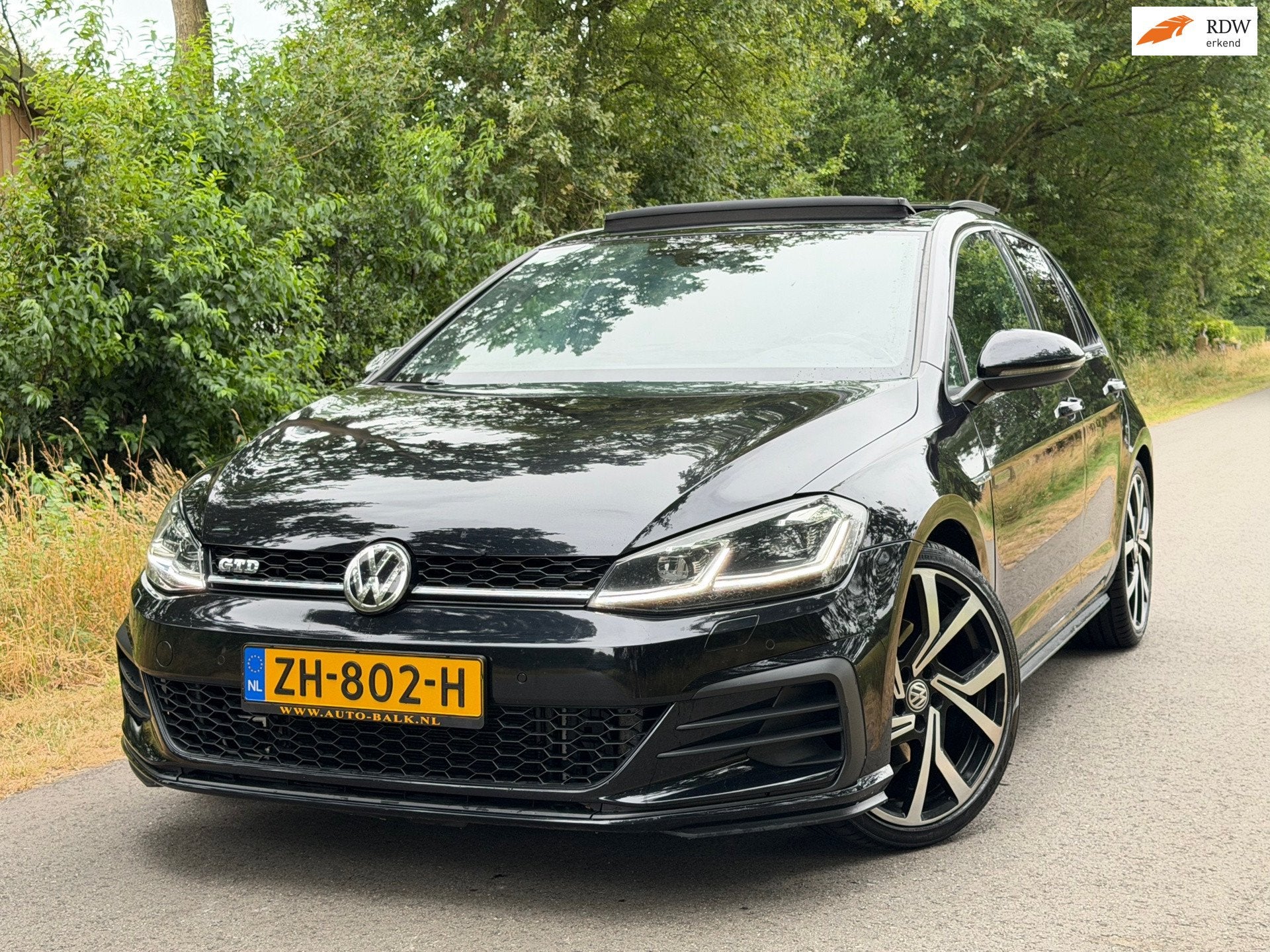 Volkswagen Golf 2.0 TDI GTD | Pano + Keyless + ACC + Leder N, Auto's, Volkswagen, Gebruikt, Startonderbreker, Zwart, Leder