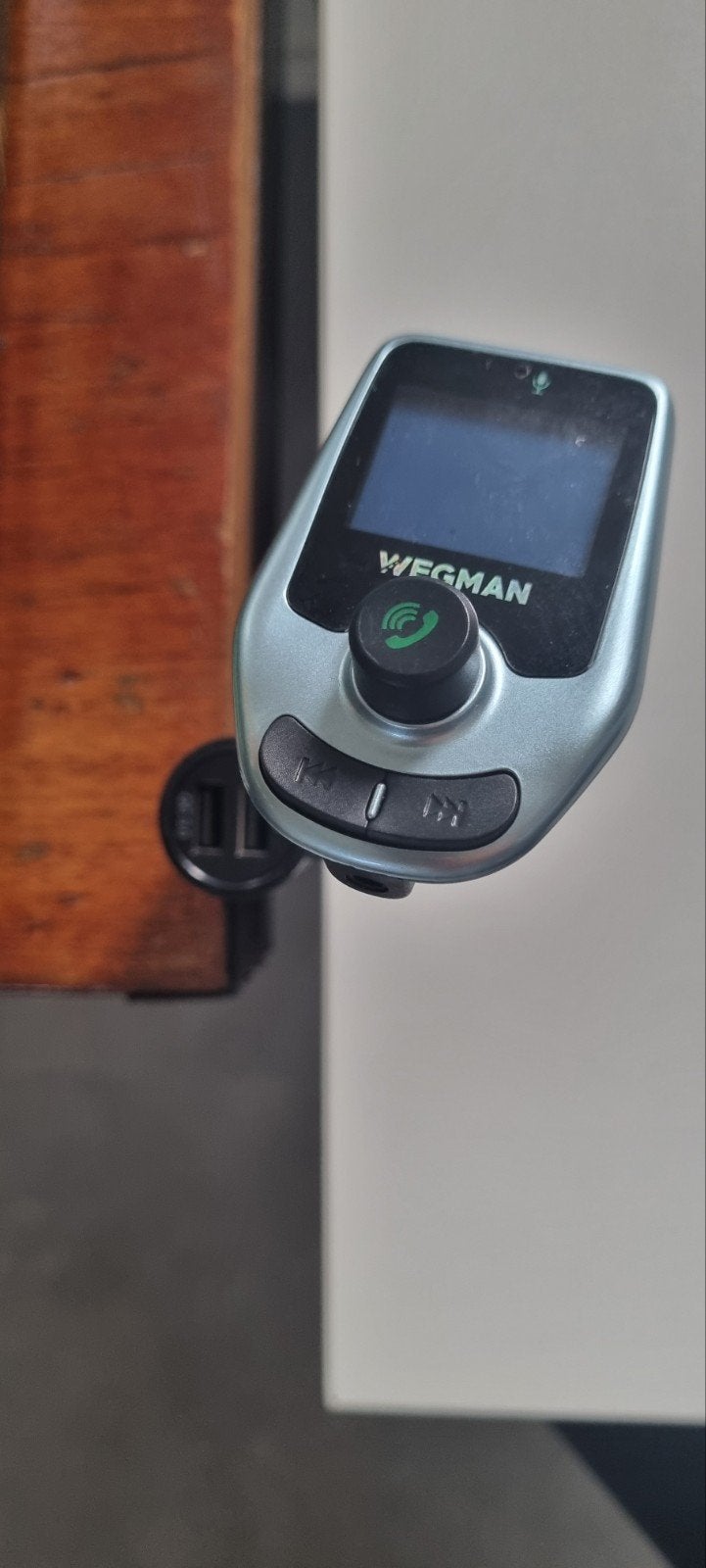 Wegman FM Transmitter voor in de auto met USB-oplader, Auto diversen, Ophalen of Verzenden, Gebruikt