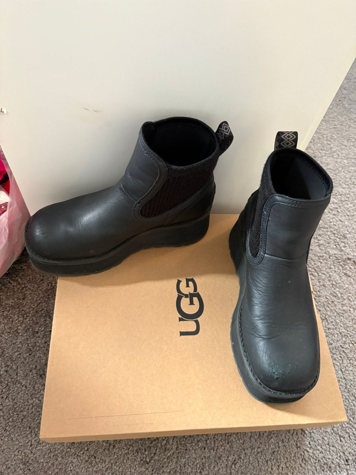 Zwarte uggs hoge zool maat 36 te koop, Ophalen of Verzenden, Zo goed als nieuw, Zwart, Hoge laarzen