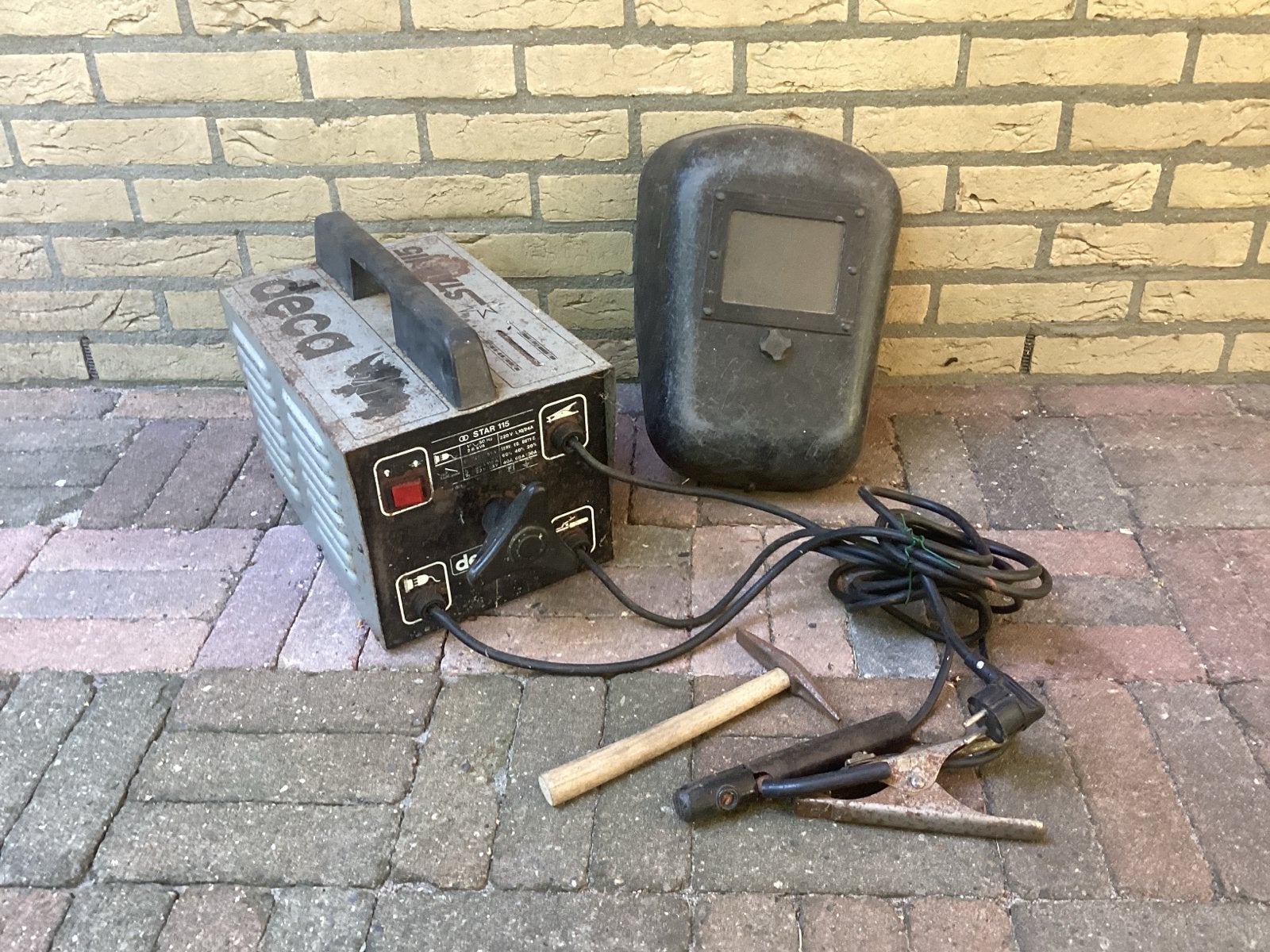 Deca lasapparaat met laskap en toebehoren, Doe-het-zelf en Verbouw, Ophalen, Gebruikt, Minder dan 150 ampère, Elektroden