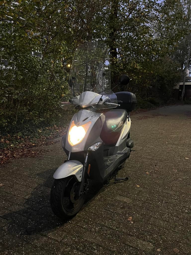 Kymco Agility 50cc bj2015 geel kenteken, Ophalen, Gebruikt, Maximaal 45 km/u, Benzine