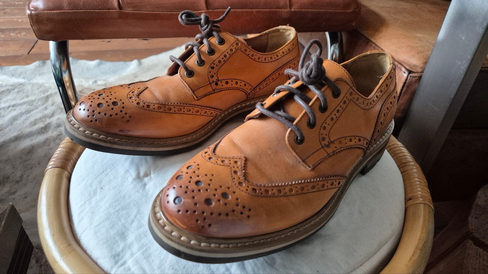 Sacha nieuw staat schoenen mt 43 cognac leer, Bruin, Nieuw, Ophalen of Verzenden, Sacha