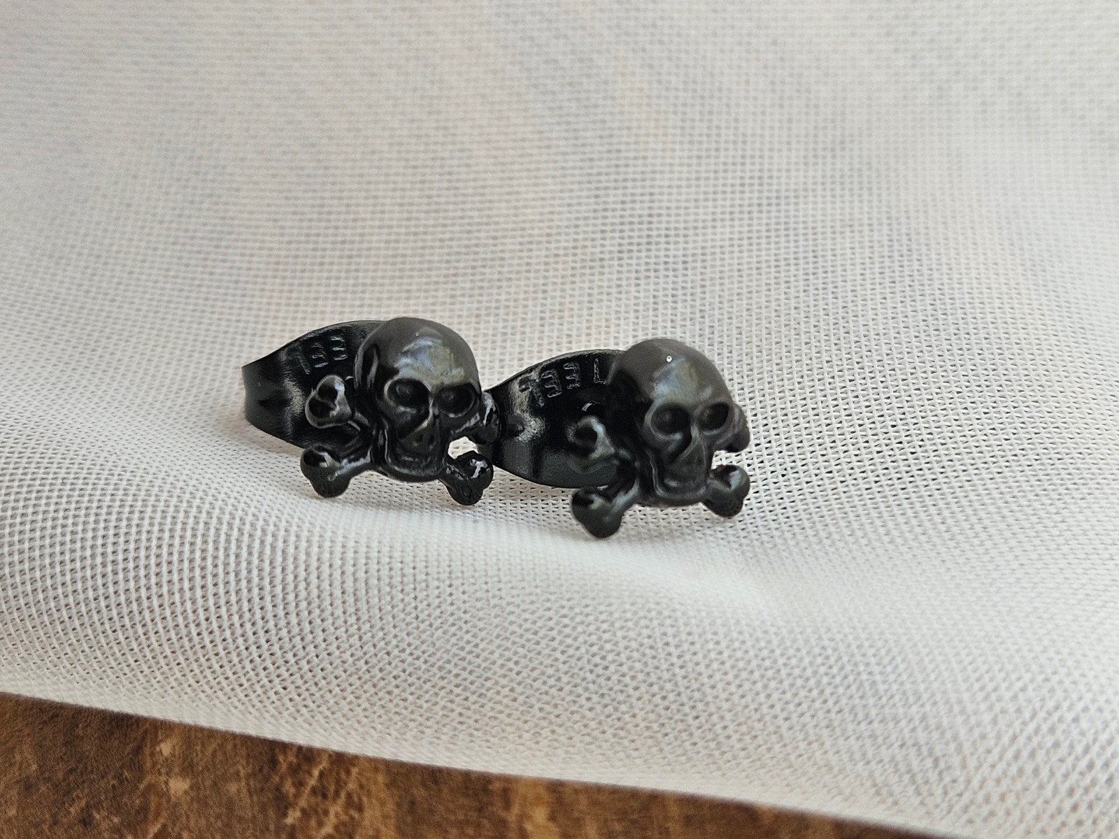 rvs zwarte skull oorknopjes, Sieraden, Tassen en Uiterlijk, Overige materialen, Zwart, Nieuw, Ophalen of Verzenden