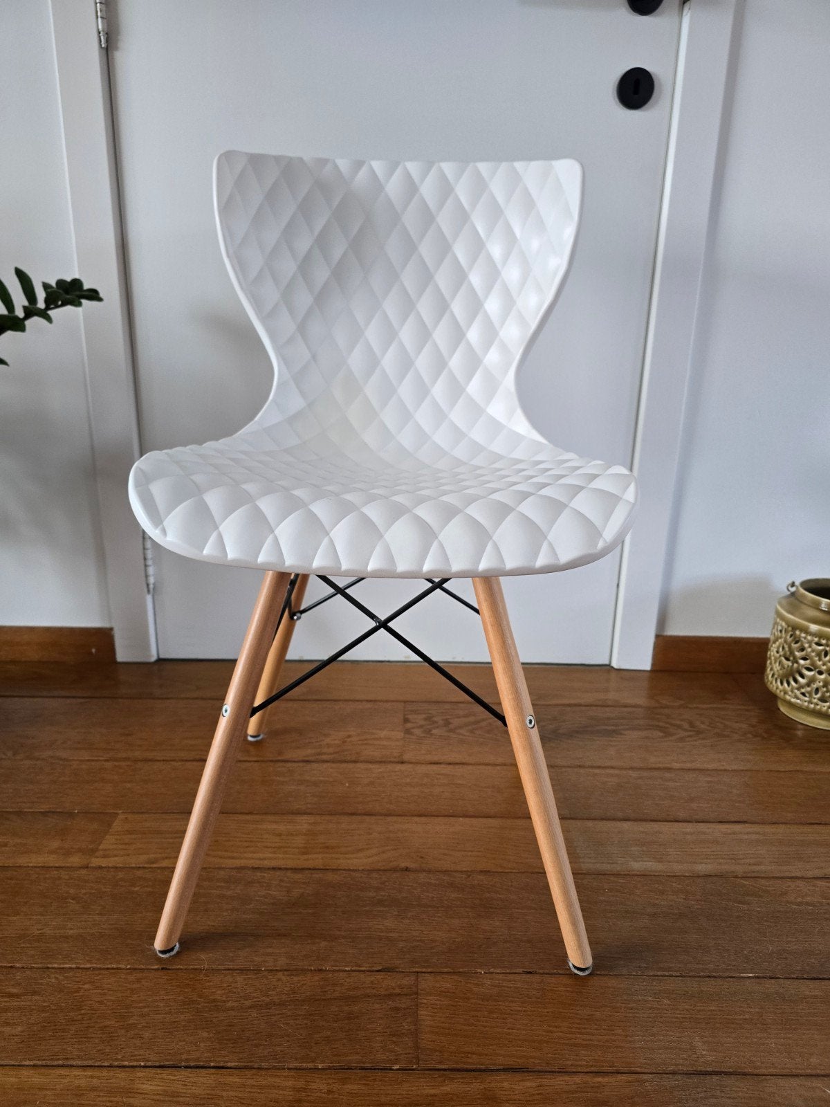 Crow Beech stoelen 4 sruks als nieuw, Kunststof, Wit, Design, Ophalen of Verzenden