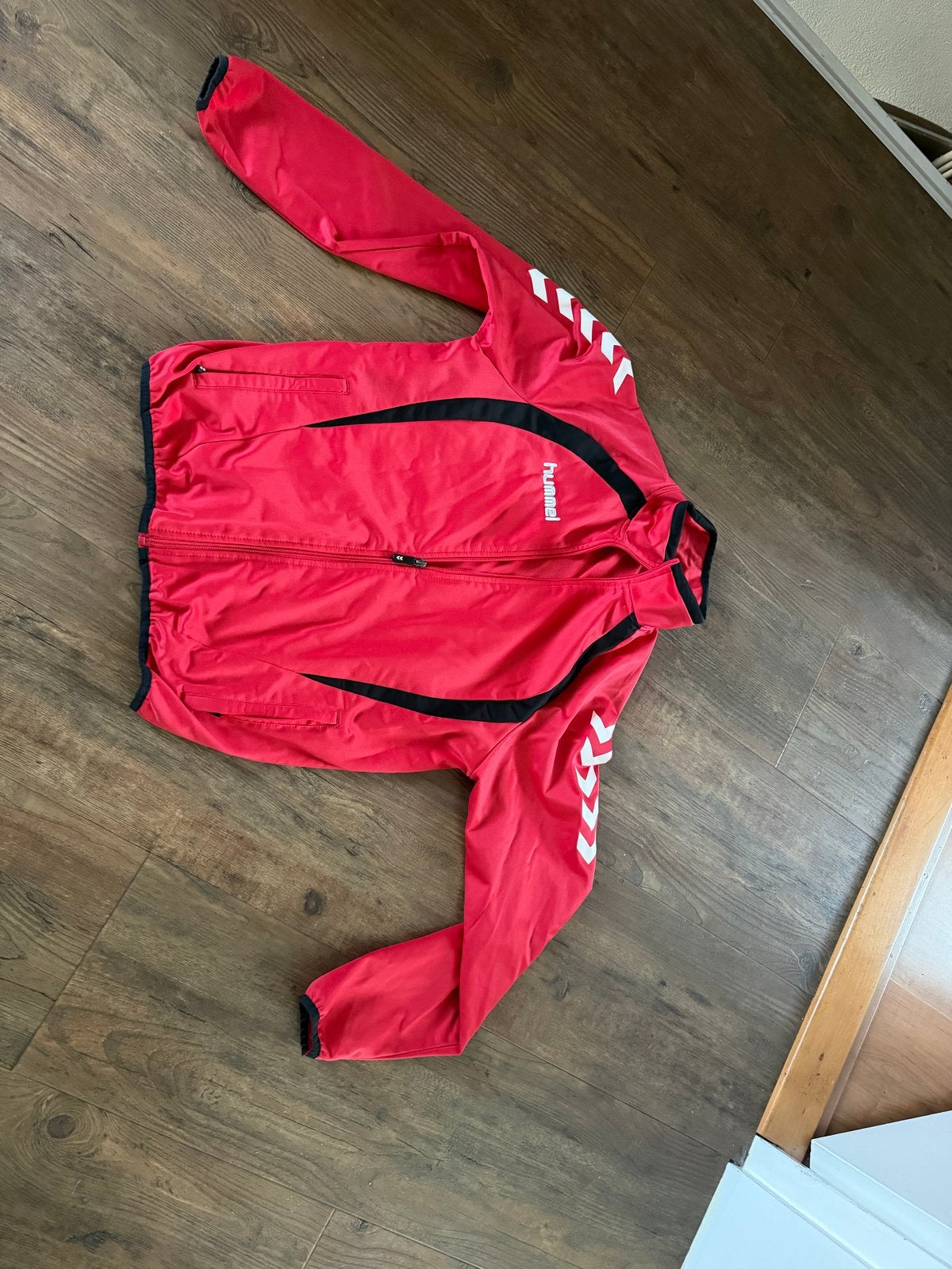 Hummel Trainingsjack Maat S - Rood, Overige typen, Ophalen of Verzenden, Zo goed als nieuw, Maat 36 (S)
