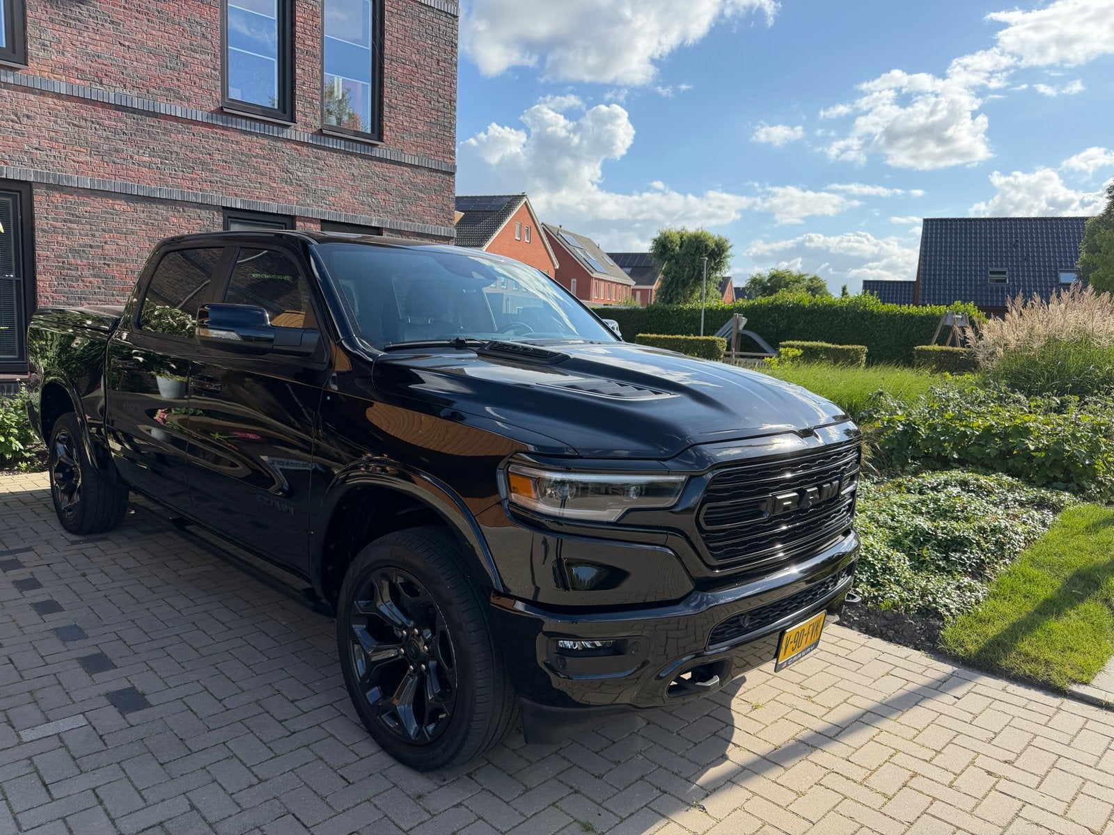 Dodge RAM 2024 Zwart V8! LPG, Automaat, 3500 kg, 5654 cc, Zwart