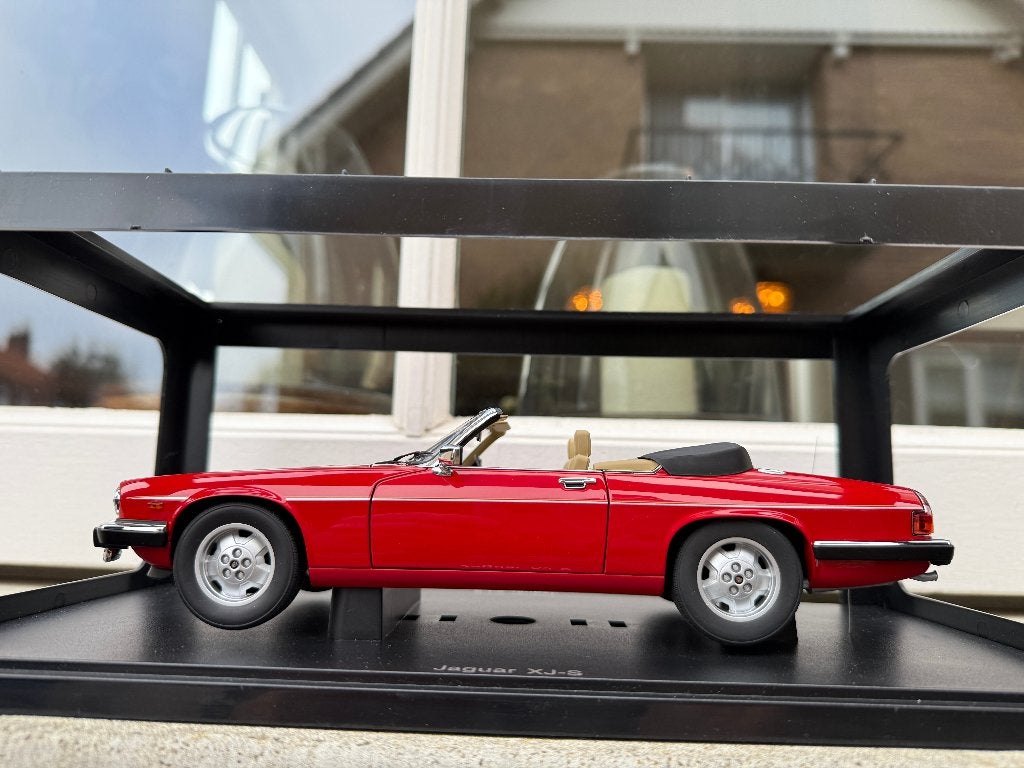 1:18 Jaguar XJ-S V12 cabrio rood Autoart 73572, Auto, Autoart, Nieuw, Ophalen of Verzenden
