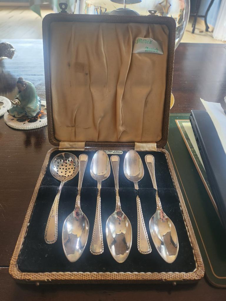 Mooie complete verzilde Engelse set, Ophalen of Verzenden