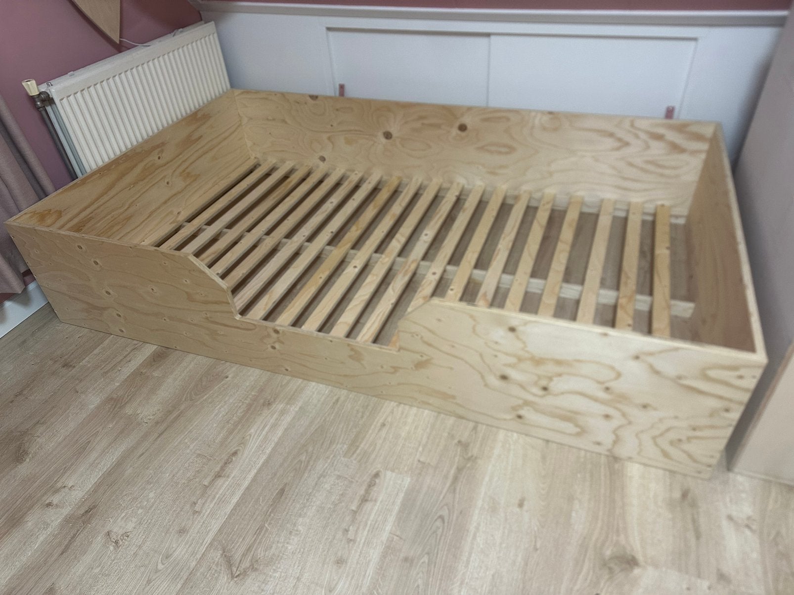 Houten bed 120 x 200, Huis en Inrichting, Slaapkamer | Bedden, Ophalen, Zo goed als nieuw, Twijfelaar, 120 cm