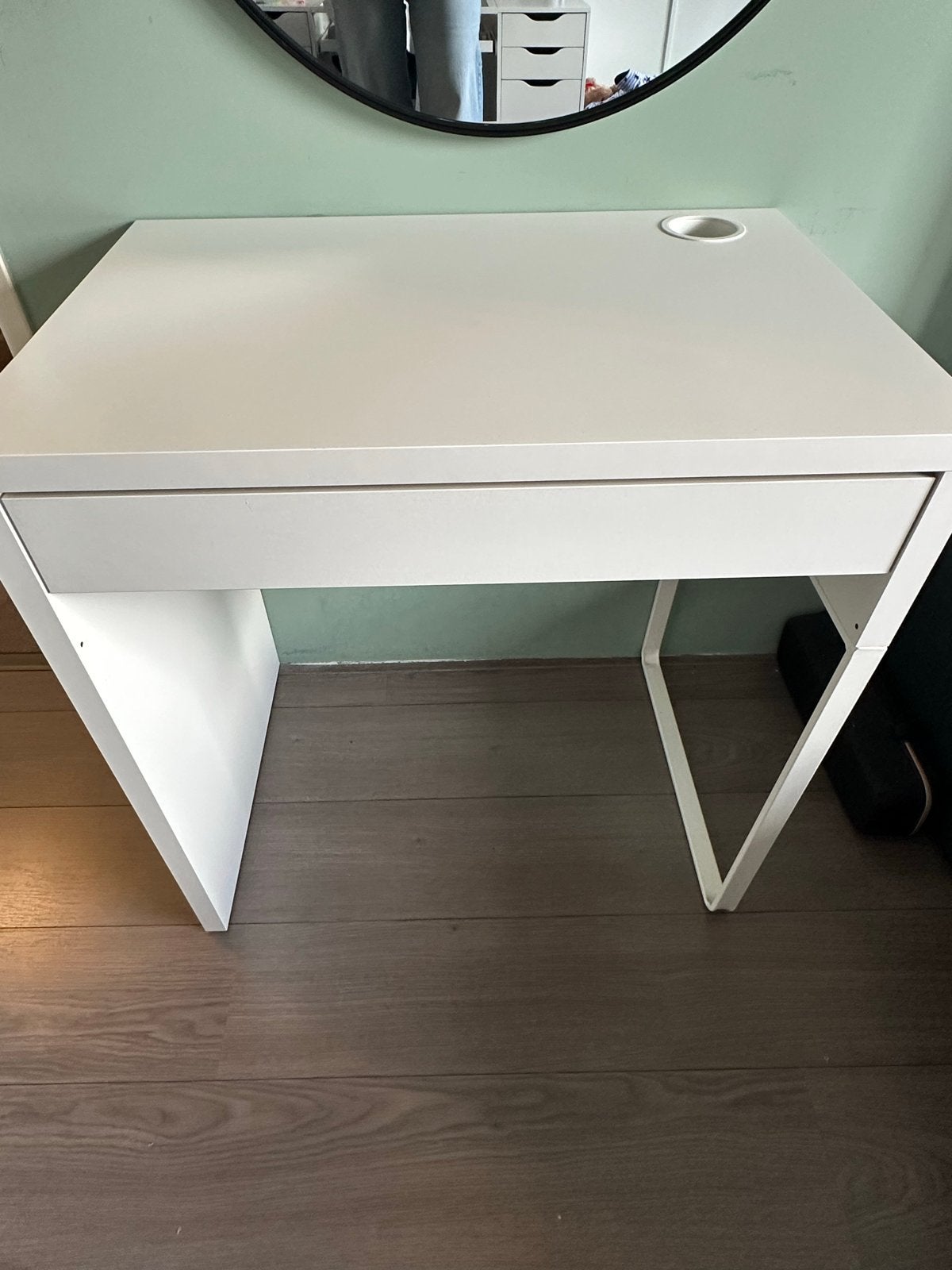Wit bureau met lade MICKE IKEA, Huis en Inrichting, Bureaus, Ophalen, Gebruikt, Met lades, Spaanplaat of MDF