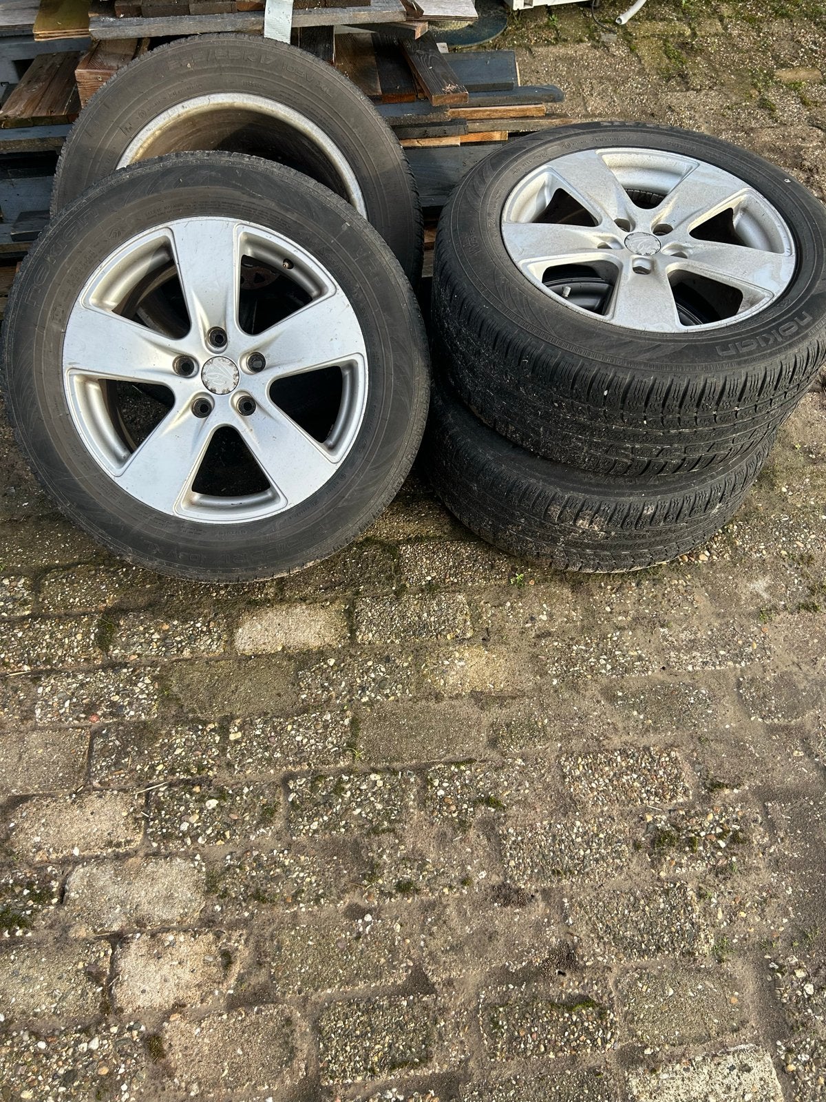 Gebruikte All Season Banden en Velgen 225/65R17, Ophalen, Gebruikt, Banden en Velgen, 17 inch