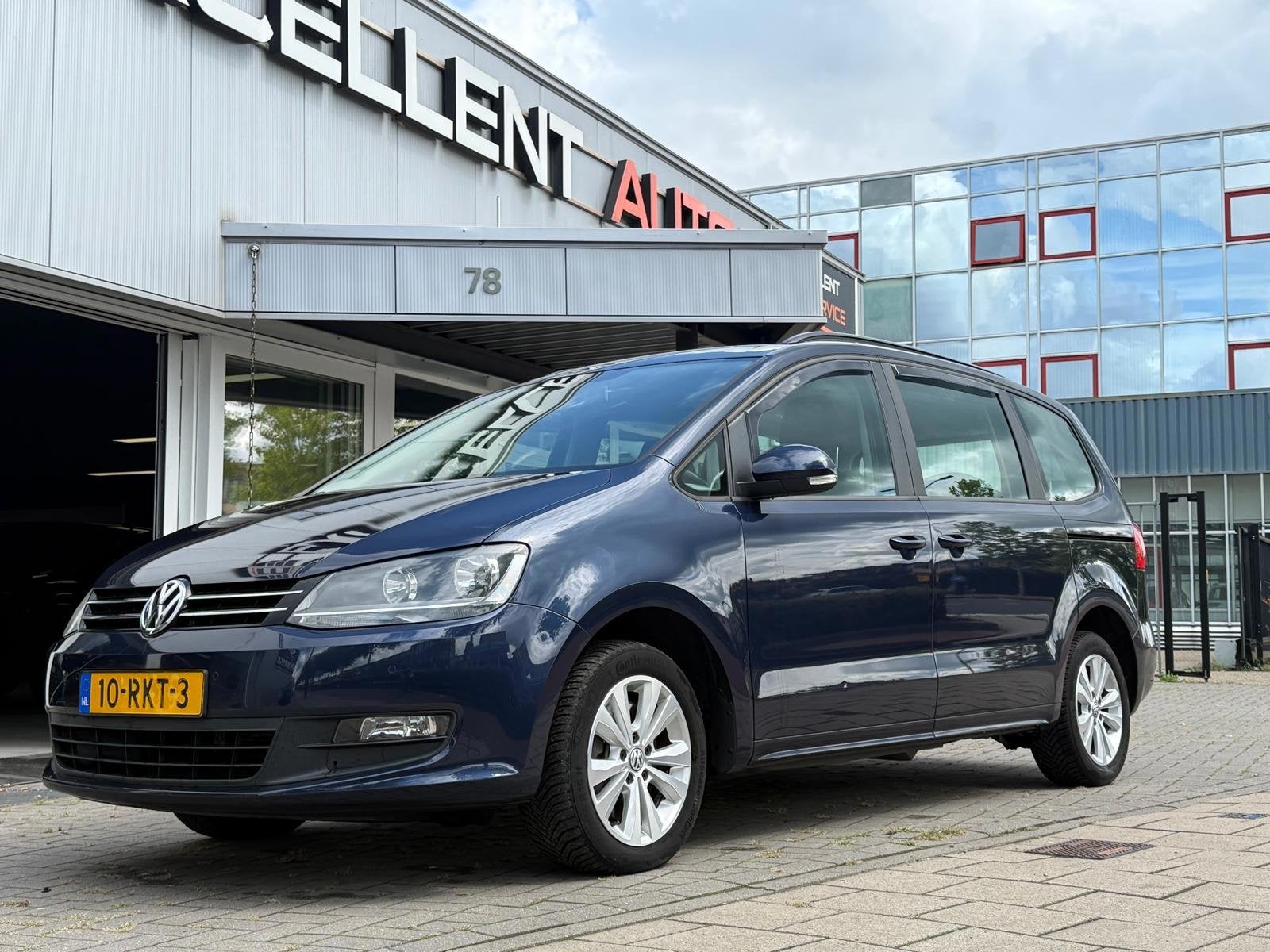 Volkswagen Sharan 1.4 TSI DSG Trendline, Euro 5, Stof, Zwart, 4 cilinders
