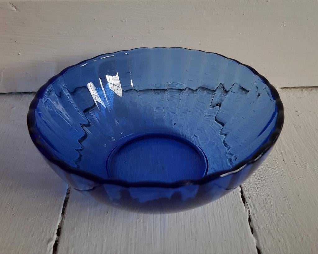 Blauw schaaltje, Ophalen of Verzenden, Zo goed als nieuw, Rond, Glas