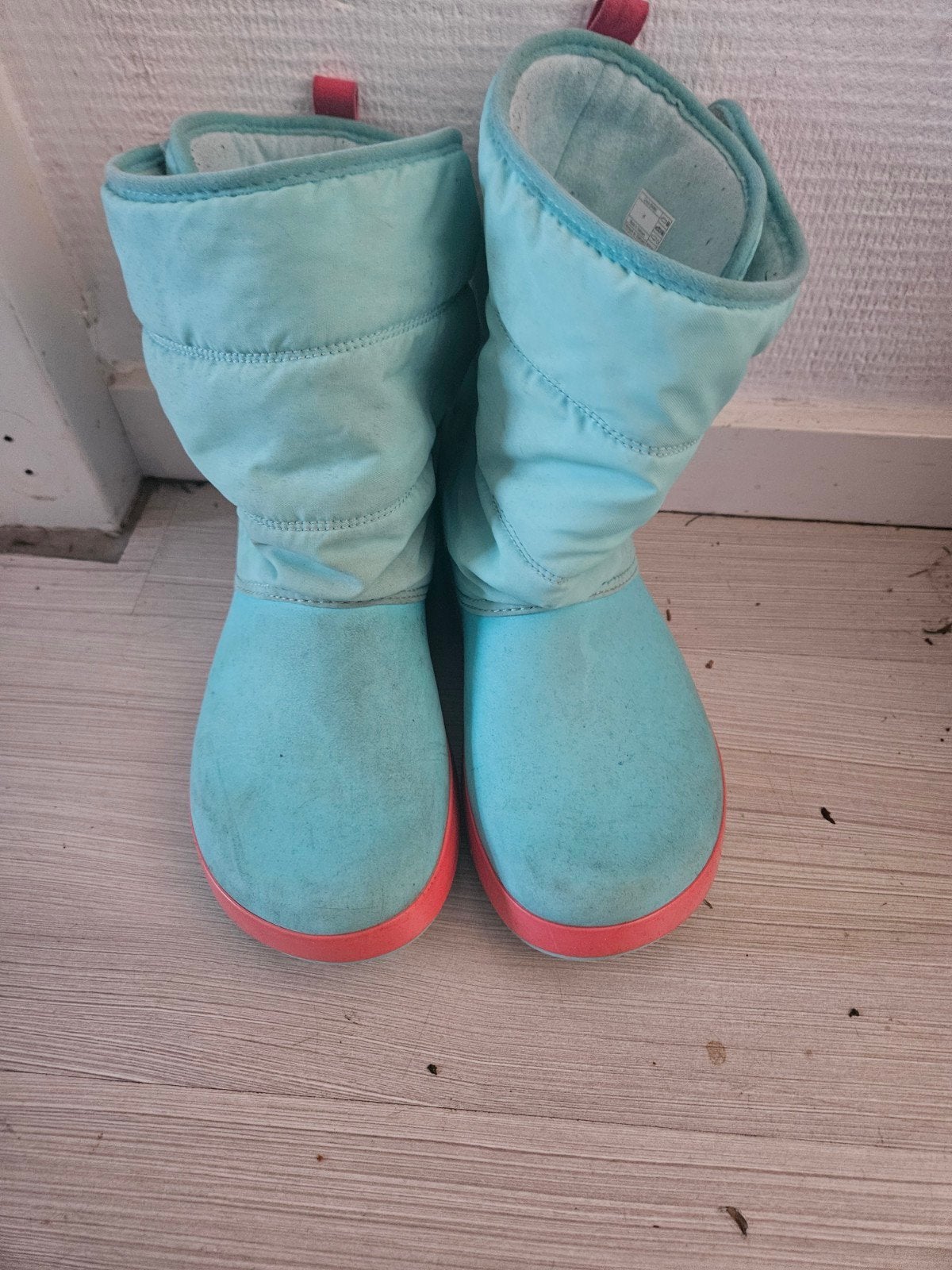 Leuke turquoise Crocs snowboots maat 30, Gebruikt, Crocs, Jongen of Meisje, Ophalen of Verzenden