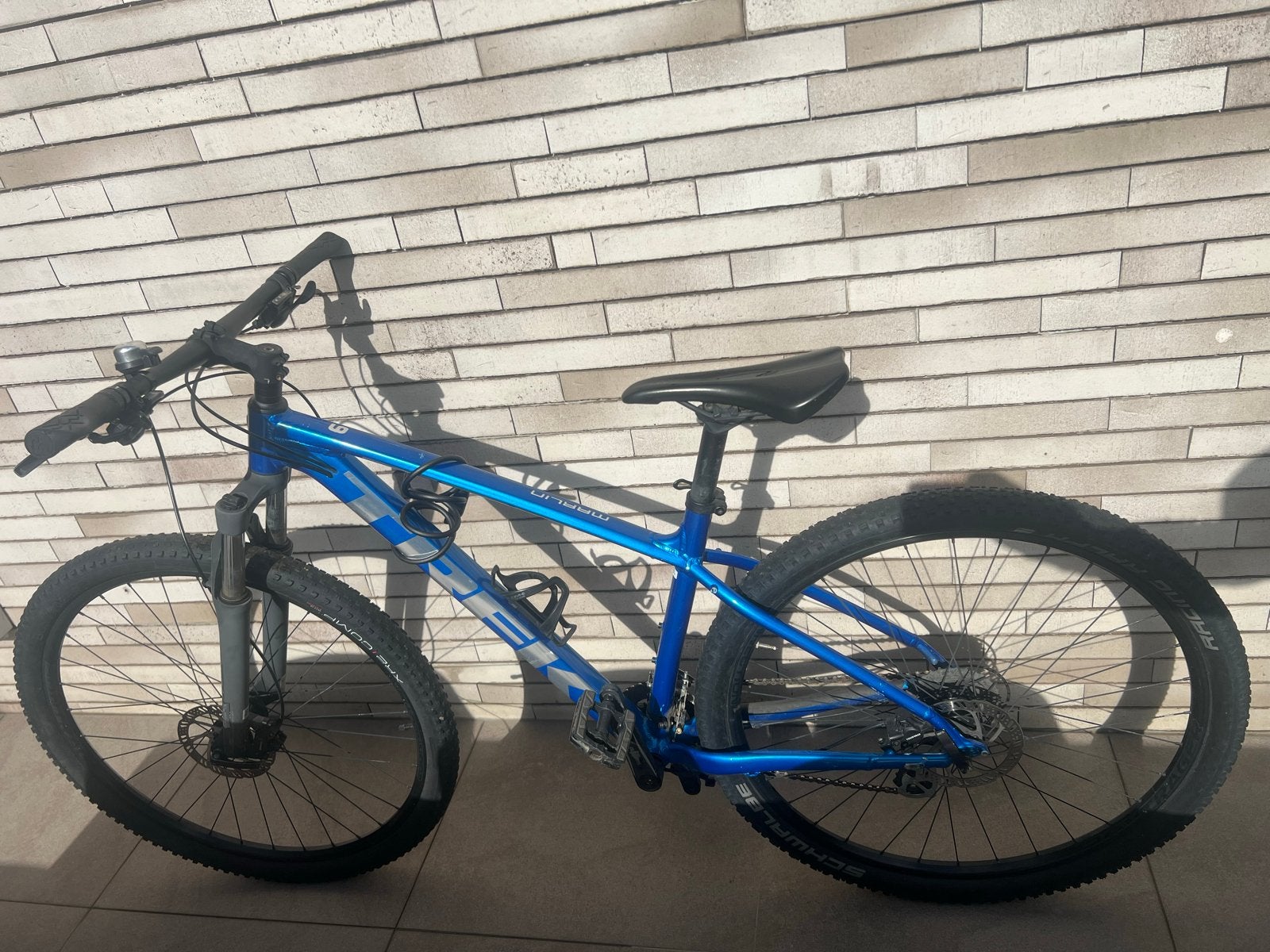 Trek Marlin 6 Mountainbike, Fietsen en Brommers, Ophalen, Hardtail, Zo goed als nieuw, Schijfrem
