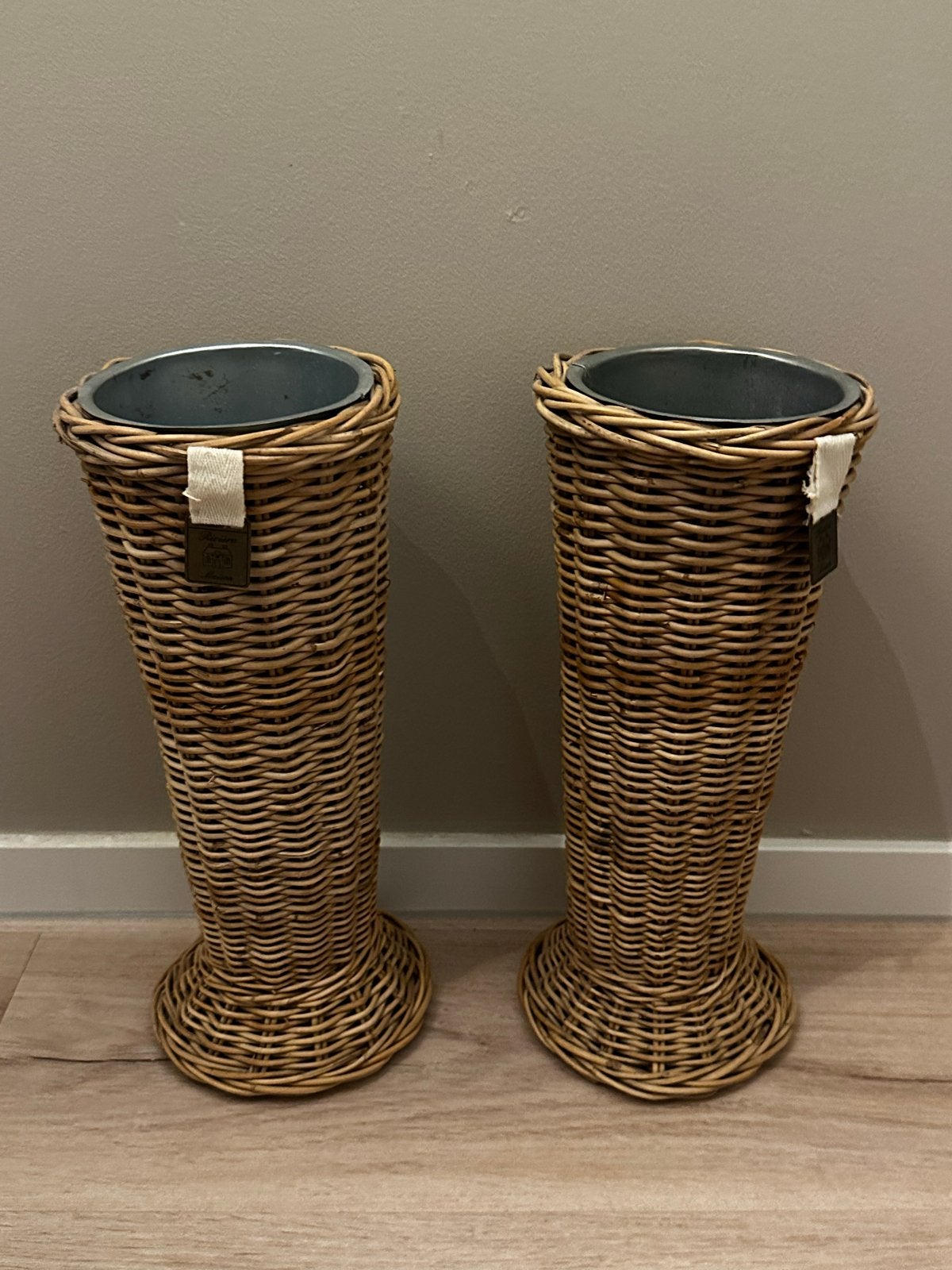 Set van 2 Riviera Maison Rustic Rattan vazen, Vintage, Ophalen of Verzenden, Zo goed als nieuw, Natuurlijk materiaal