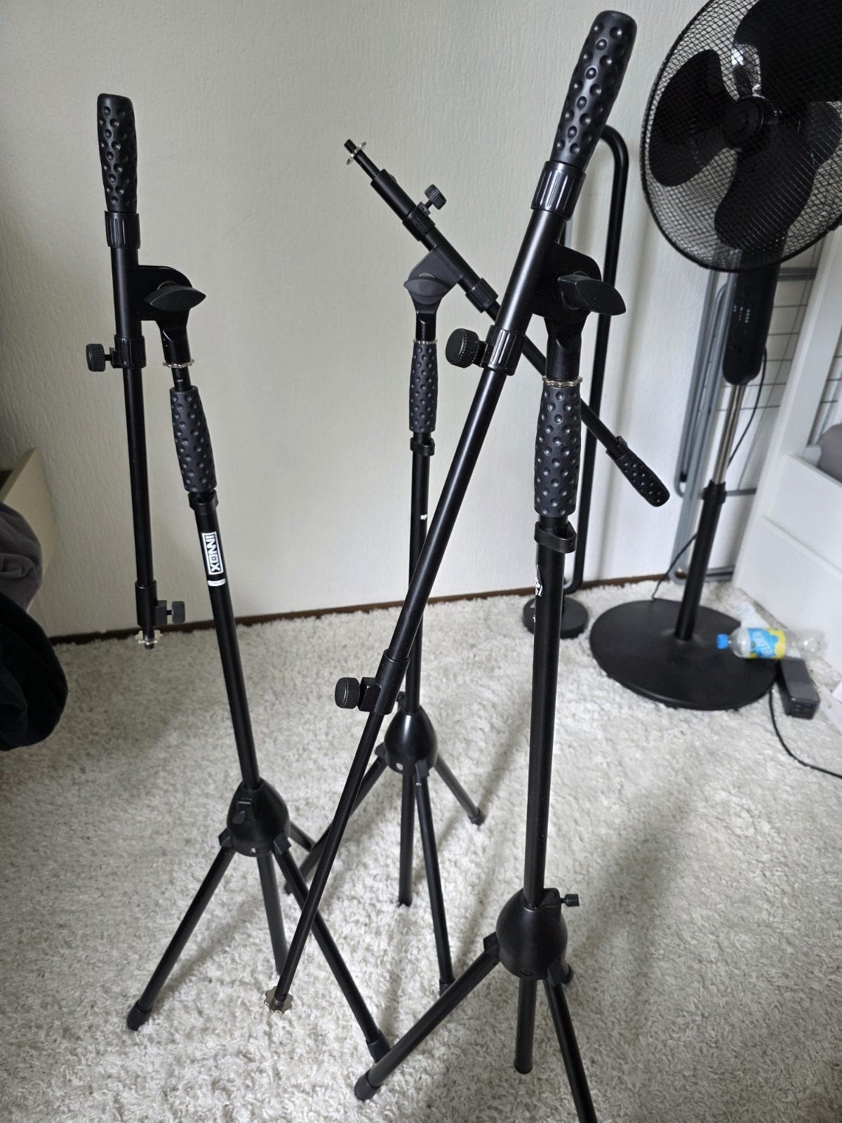 Innox microfoonstandaarden (3 stuks), Muziek en Instrumenten, Ophalen of Verzenden, Gebruikt, Instrumentstandaard, Microfoon