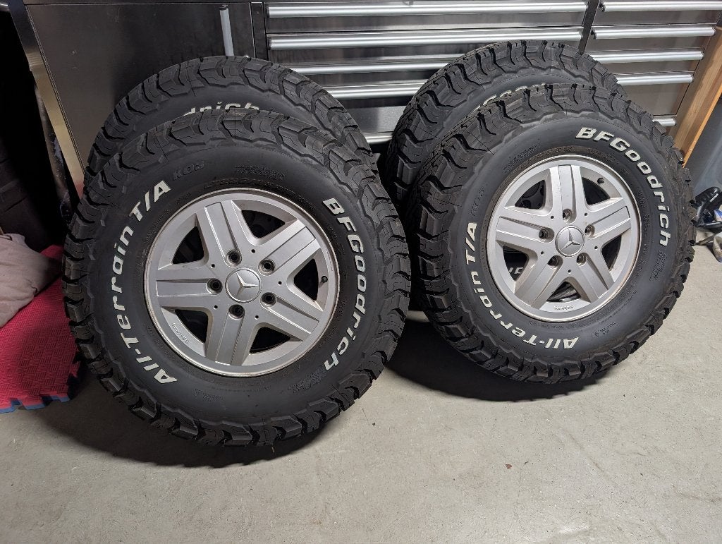 4x Mercedes-Benz G-Klasse velgen +  nieuwe banden 235/85 R16, Ophalen, Overige, Gebruikt, 16 inch