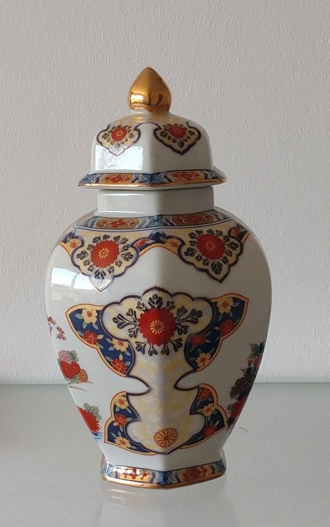 Imari deksel vaas, volgnr 45, Ophalen of Verzenden