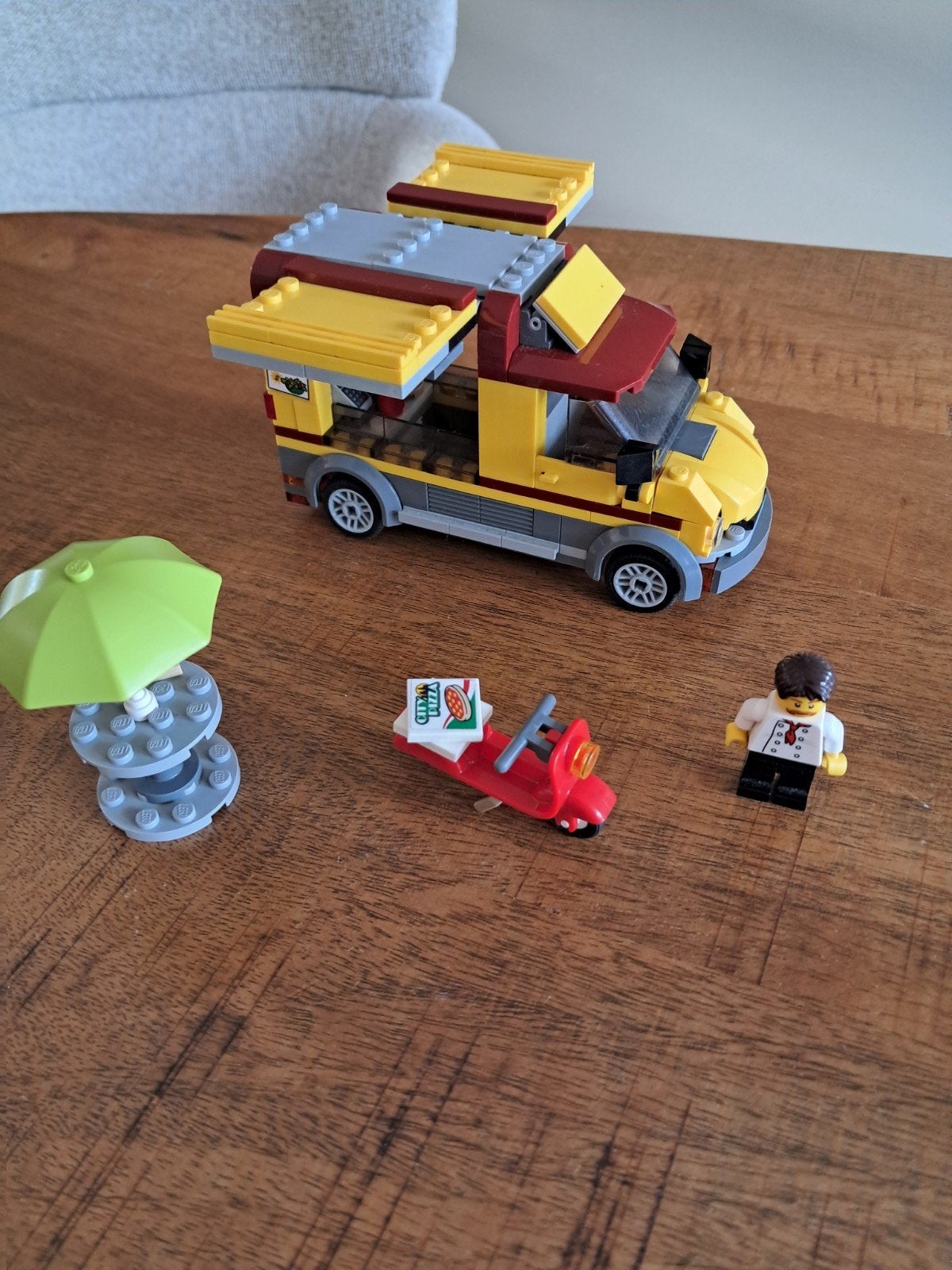 pizza auto, Ophalen, Gebruikt