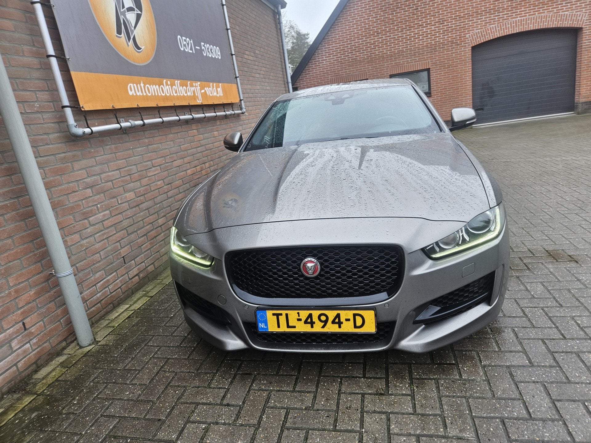 Jaguar XE 2.0 D Portfolio (bj 2018, automaat), Auto's, Automaat, Achterwielaandrijving, Origineel Nederlands, Diesel