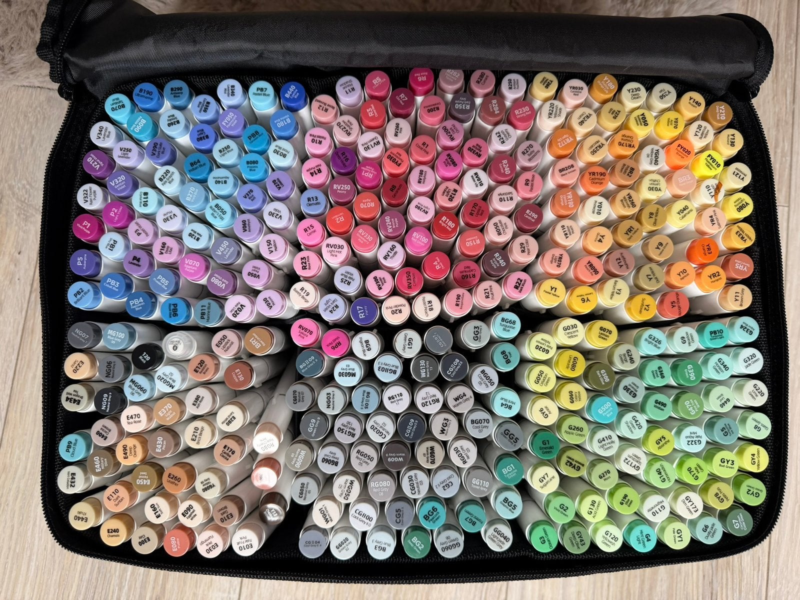 Ohuhu alcohol markers 320st, Hobby en Vrije tijd, Tekenen, Ophalen of Verzenden, Nieuw, Potlood of Stift