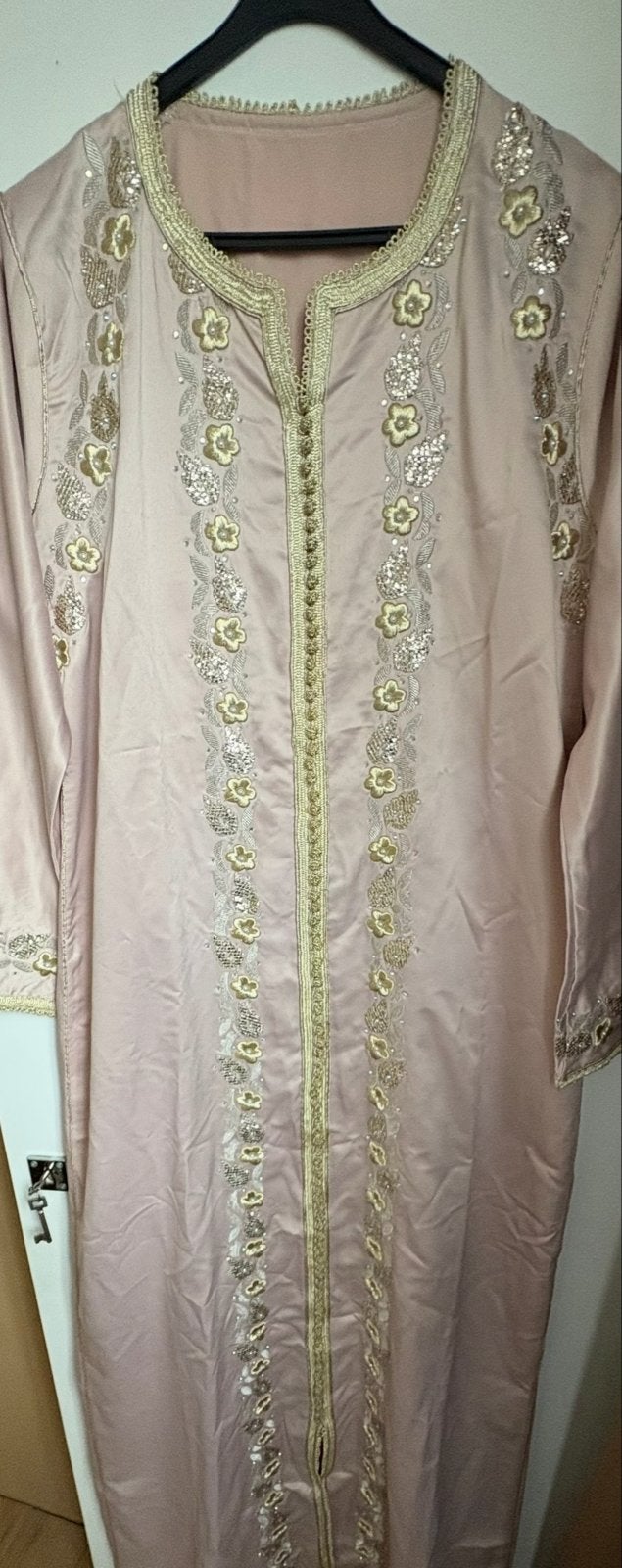 Kaftan oud roze met borduursels - Oksel 54cm, Lengte 164cm, Maat 38/40 (M), Ophalen of Verzenden, Roze, Gedragen