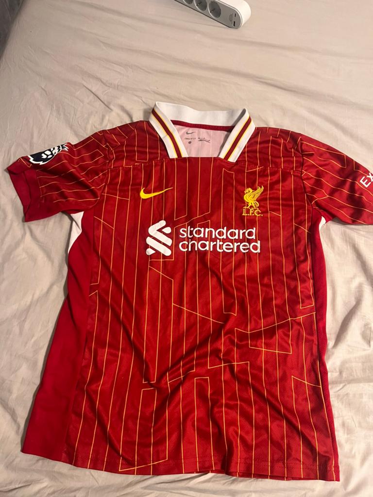 Liverpool Thuisshirt M. Salah #11 - Maat M, Ophalen of Verzenden, Zo goed als nieuw