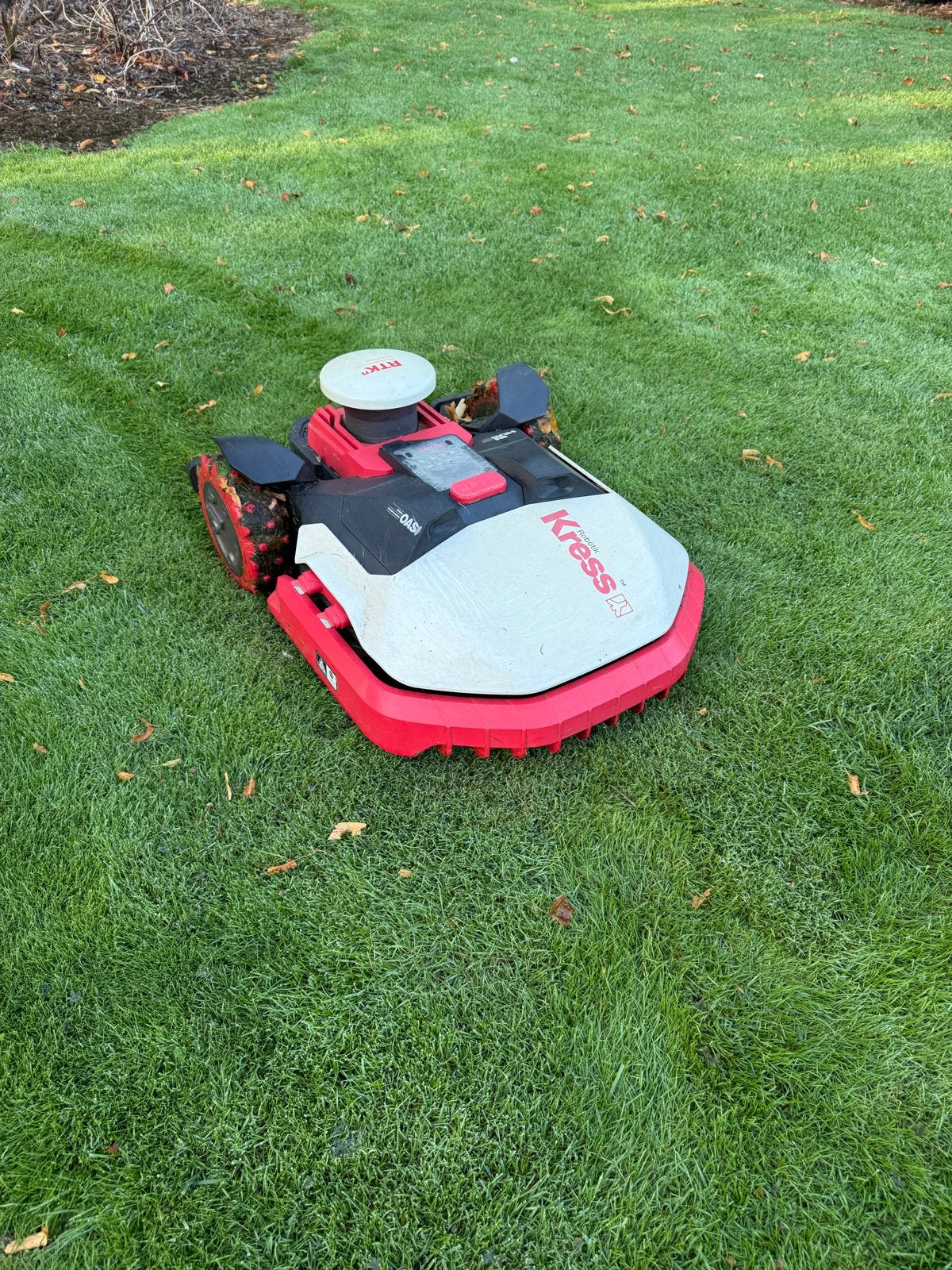 Kress Mission KR233E RTKn Robotmaaier, Tuin en Terras, Ophalen, Gebruikt, 20 tot 25 cm, Bestuurbaar via app