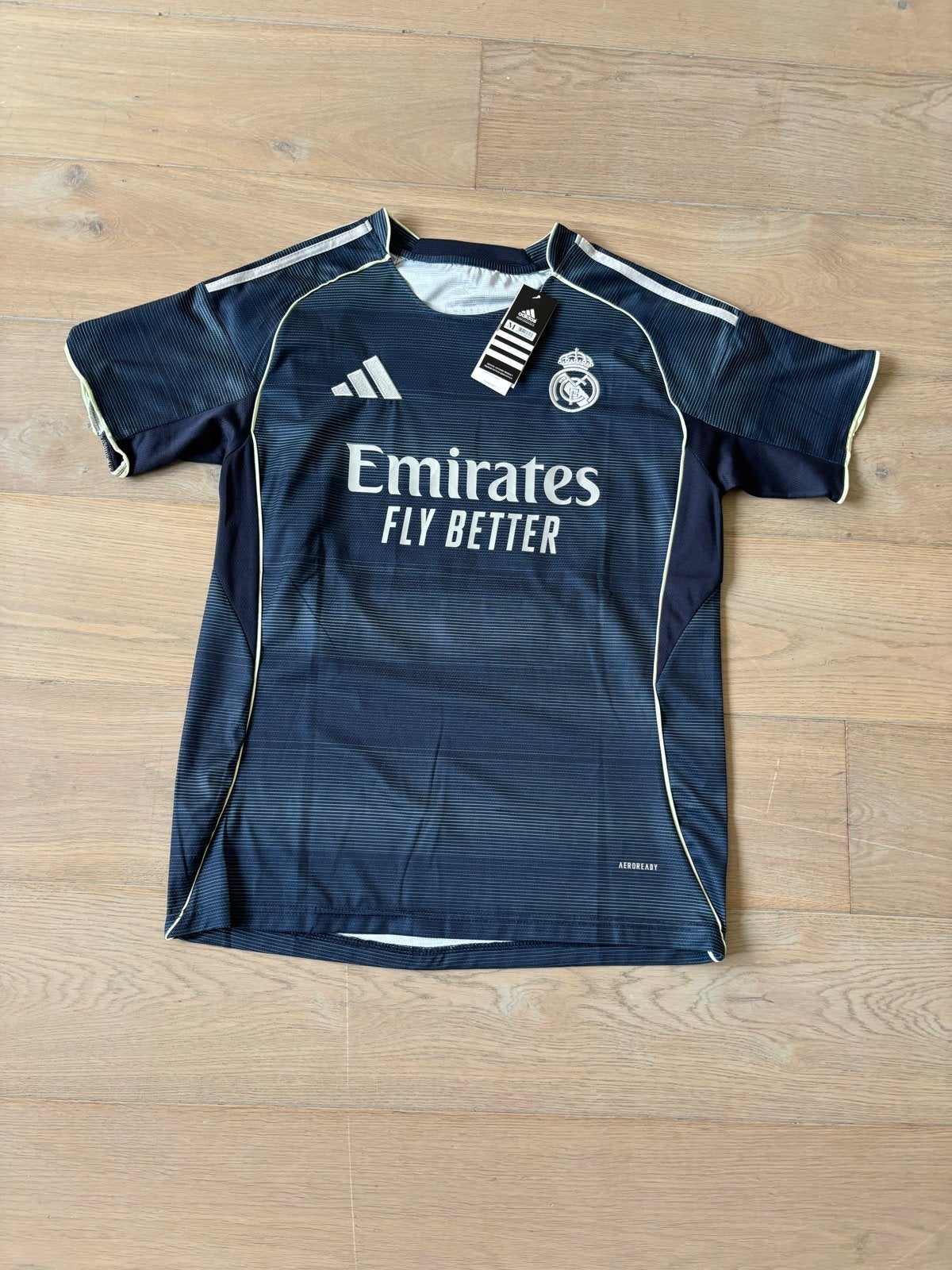 Real Madrid Voetbalshirt Mbappe 10 Maat M Nieuw, Maat M, Ophalen of Verzenden, Nieuw, Shirt