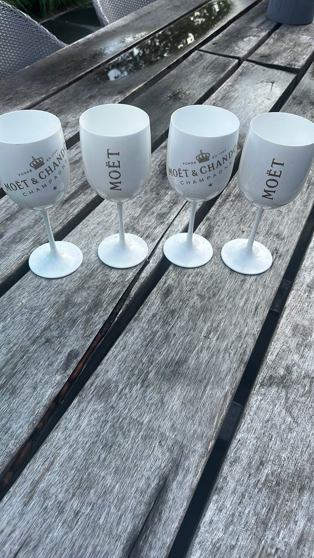 4 moet moët chandon champagne glazen wit, Glas of Glazen, Ophalen of Verzenden, Overige stijlen, Glas