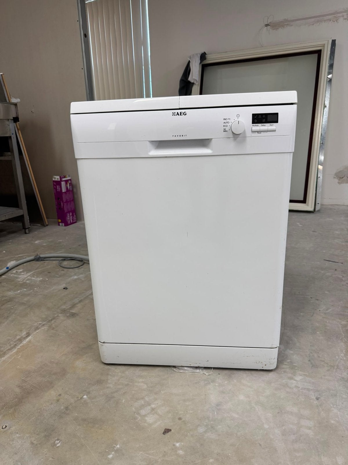 AEG Favorit Vrijstaande Vaatwasser - Wit, Witgoed en Apparatuur, Vaatwasmachines, Ophalen, Gebruikt, 85 tot 90 cm, 45 tot 60 cm