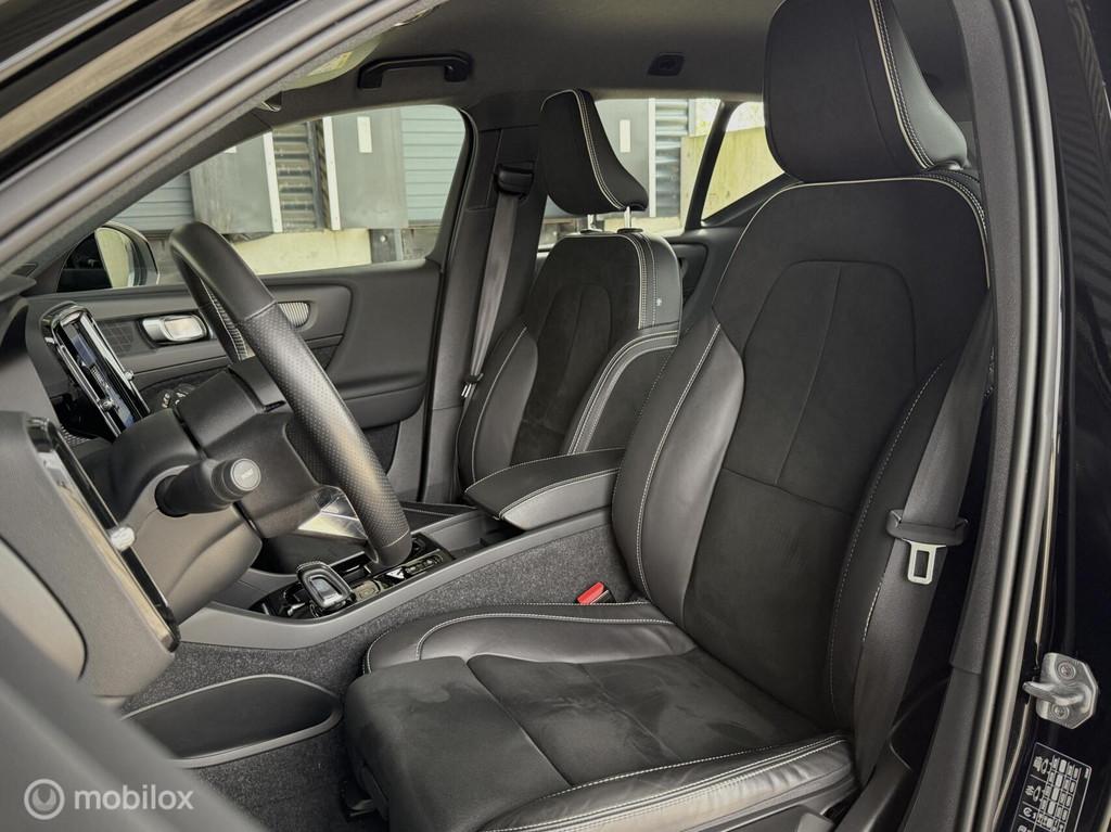 Volvo XC40 1.5 T5 Recharge R-Design|360|Trekhaak|ACC|, Adaptive Cruise Control, Zwart, Bedrijf, Hybride Elektrisch/Benzine