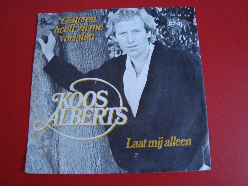 Koos alberts laat mij alleen, Ophalen of Verzenden, Zo goed als nieuw, Nederlandstalig, Single