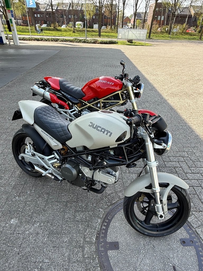ducati monster 600 caferacer, 2 cilinders, Motorrijbewijs A, Gebruikt, Particulier