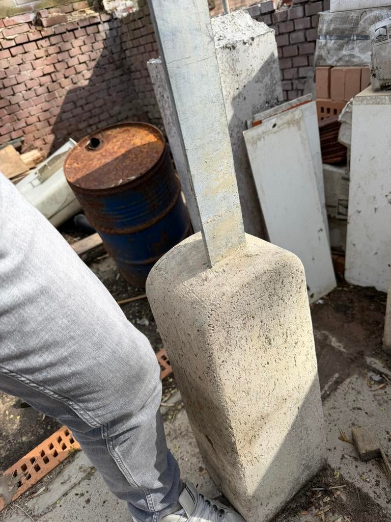 Beton fundatie met hoeklijn gegalvaniceerd, Tuin en Terras, Overige materialen, Minder dan 3 meter, Ophalen of Verzenden, 1 tot 2 meter