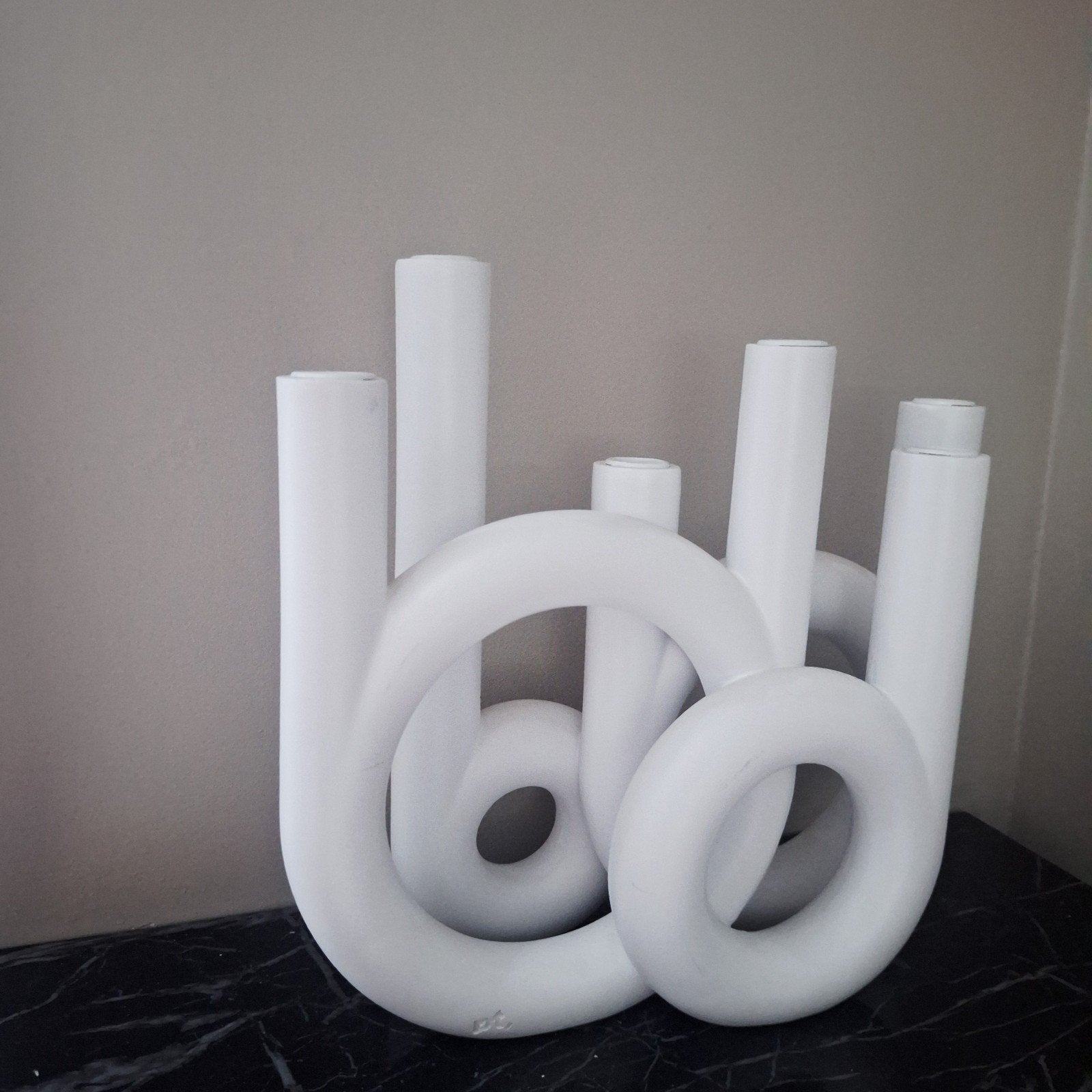 PT gave metalic witte kandelaar hotel ibiza chique, Beige, Ophalen of Verzenden, X, Kandelaar