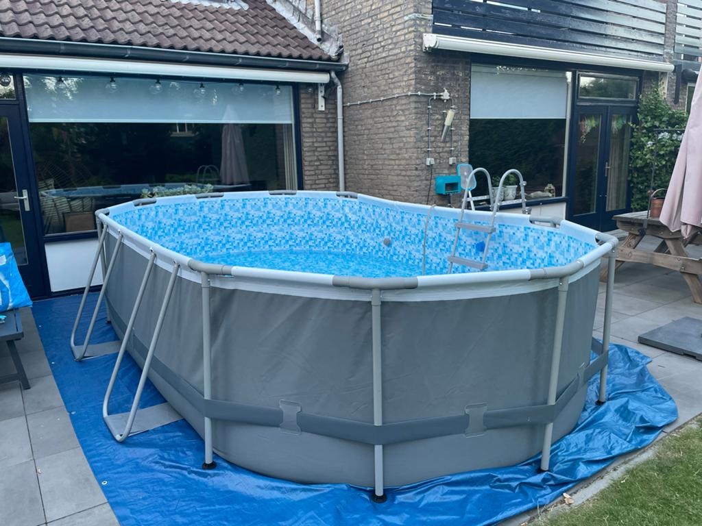 Intex Ultra XTR Frame Zwembad Ovaal -, 200 tot 300 cm, Zo goed als nieuw, Ovaal, Ophalen