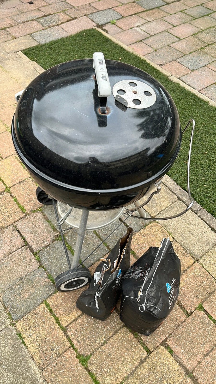 Weber barbeque, Ophalen