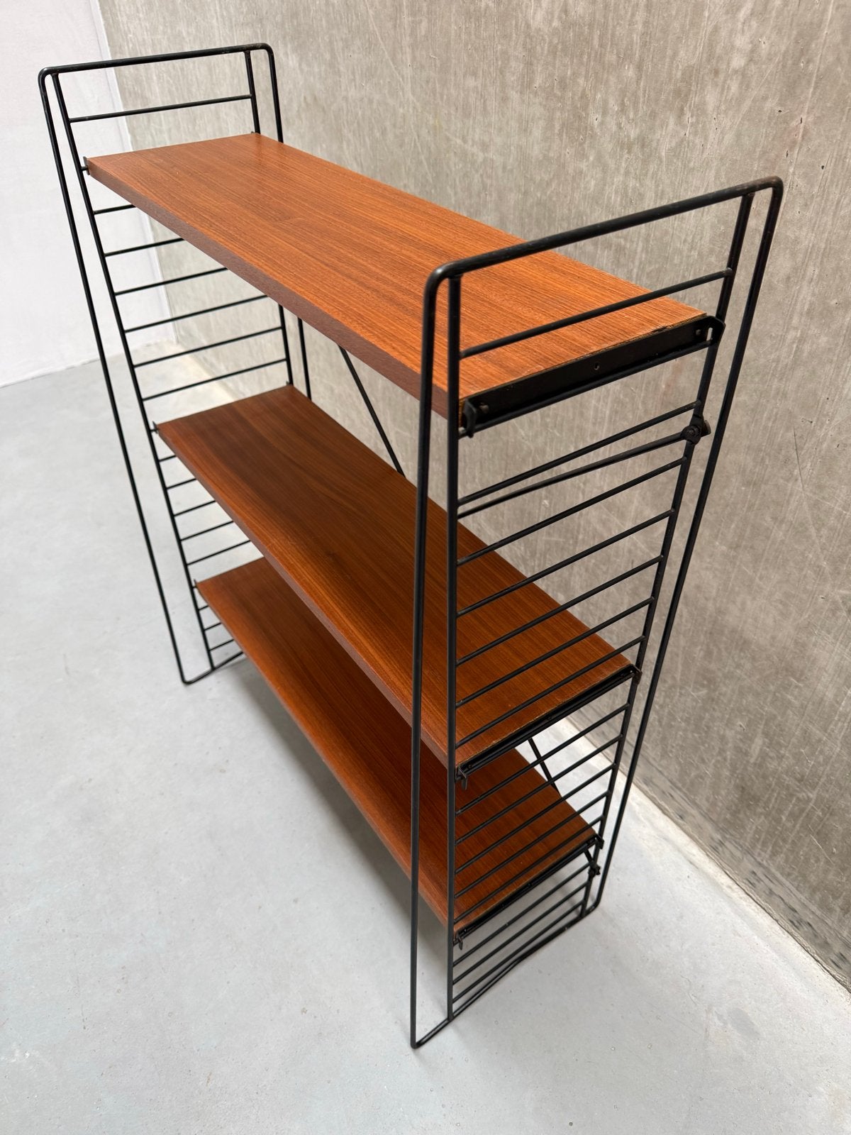 Tomado Teak Vrijstaand Boekenrek - Adriaan Dekker, Huis en Inrichting, Woonaccessoires | Wandplanken en Boekenplanken, Gebruikt