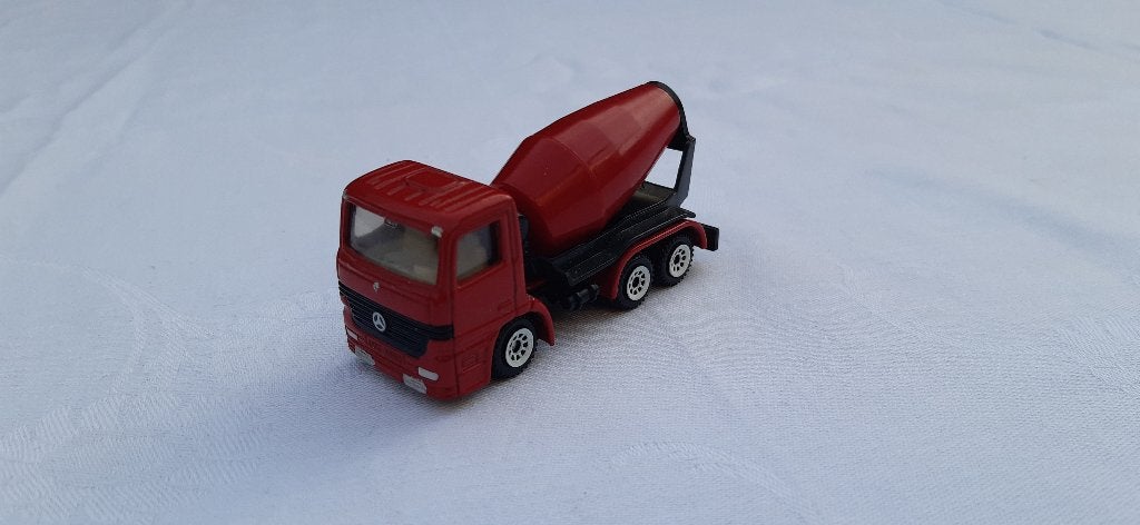 MERCEDES ACTROS 3 AS BETONMIXER SIKU, Hobby en Vrije tijd, Modelauto's | 1:87, Ophalen of Verzenden, Zo goed als nieuw, Bus of Vrachtwagen