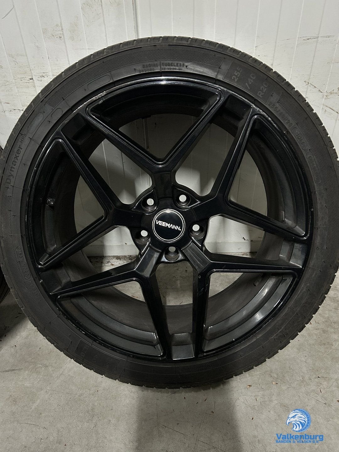 VW Transporter T5 GP T6 T6.1 T7 Multivan Bulli VEEMANN look, 255 mm, -, -, Banden en Velgen