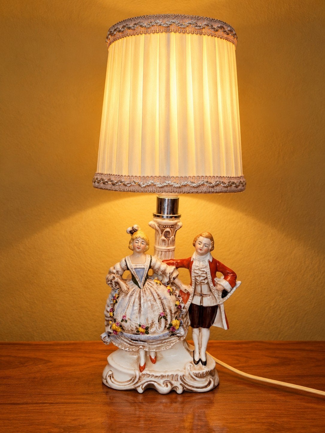 Gräfenthal tafellamp porselein hovend paar barok vintage, Figuurlamp, Overige merken, Meerkleurig, Keramiek