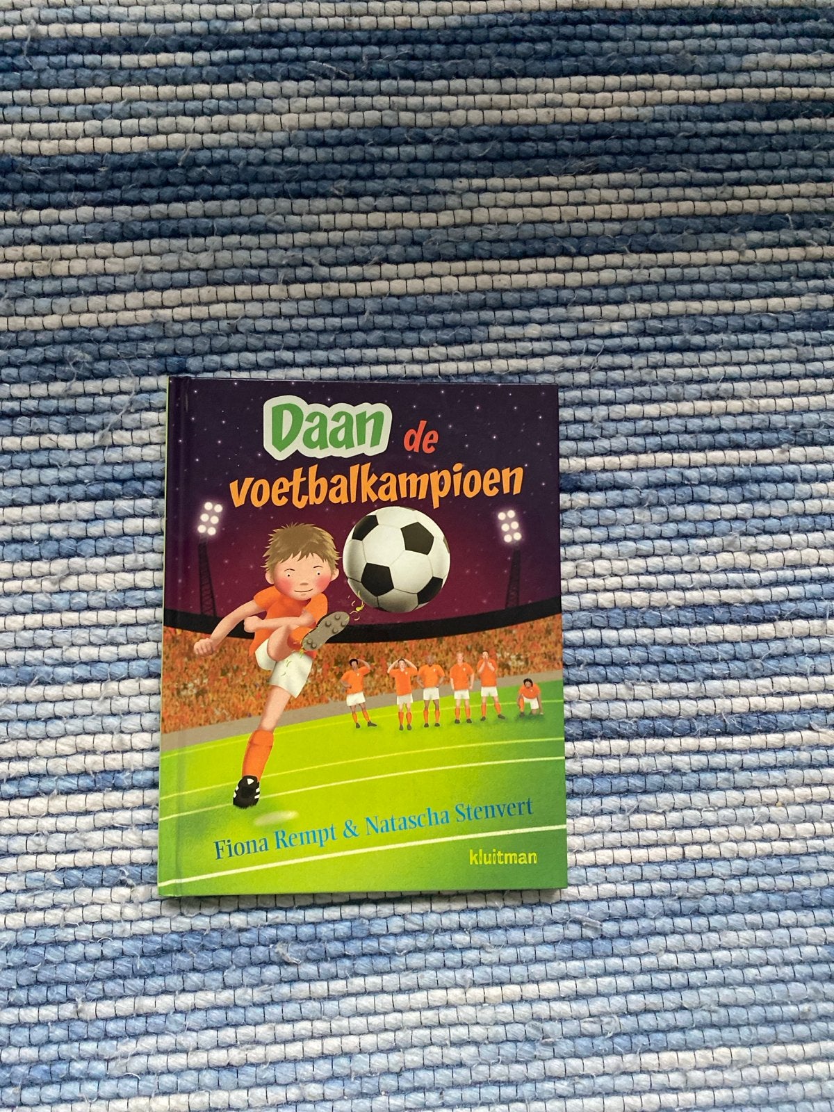 Daan de voetbalkampioen - Kinderboek, Ophalen of Verzenden, Zo goed als nieuw, Fictie algemeen