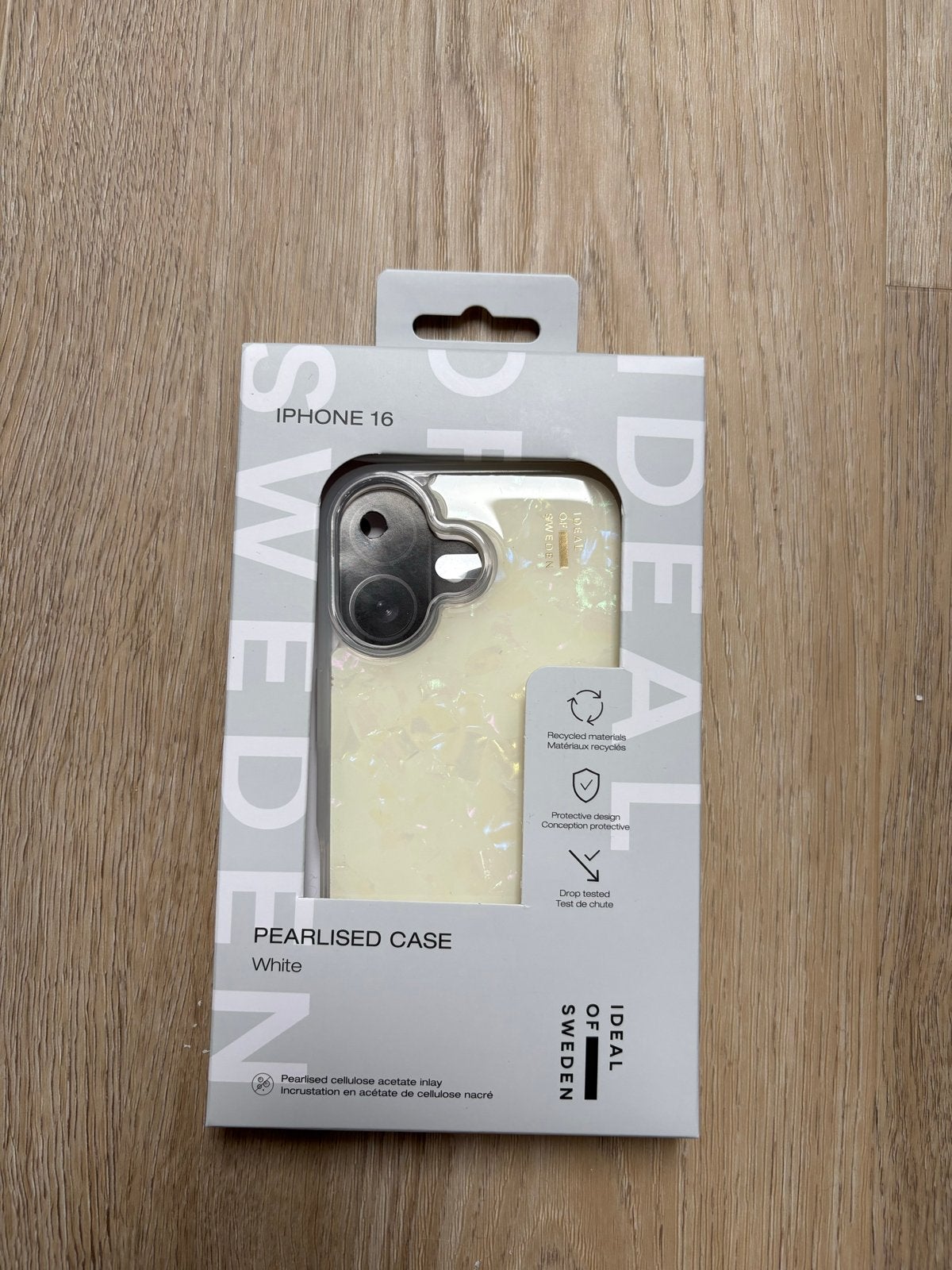 iDeal of Sweden Pearlised Case iPhone 16 – Wit – Nieuw, IPhone 16, Nieuw, Ophalen of Verzenden, Schokbestendig