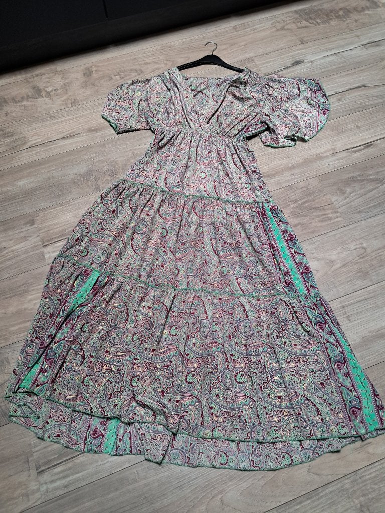 Jurk dames 1 maat, Verzenden, Zo goed als nieuw, Maat 46/48 (XL) of groter, Onder de knie