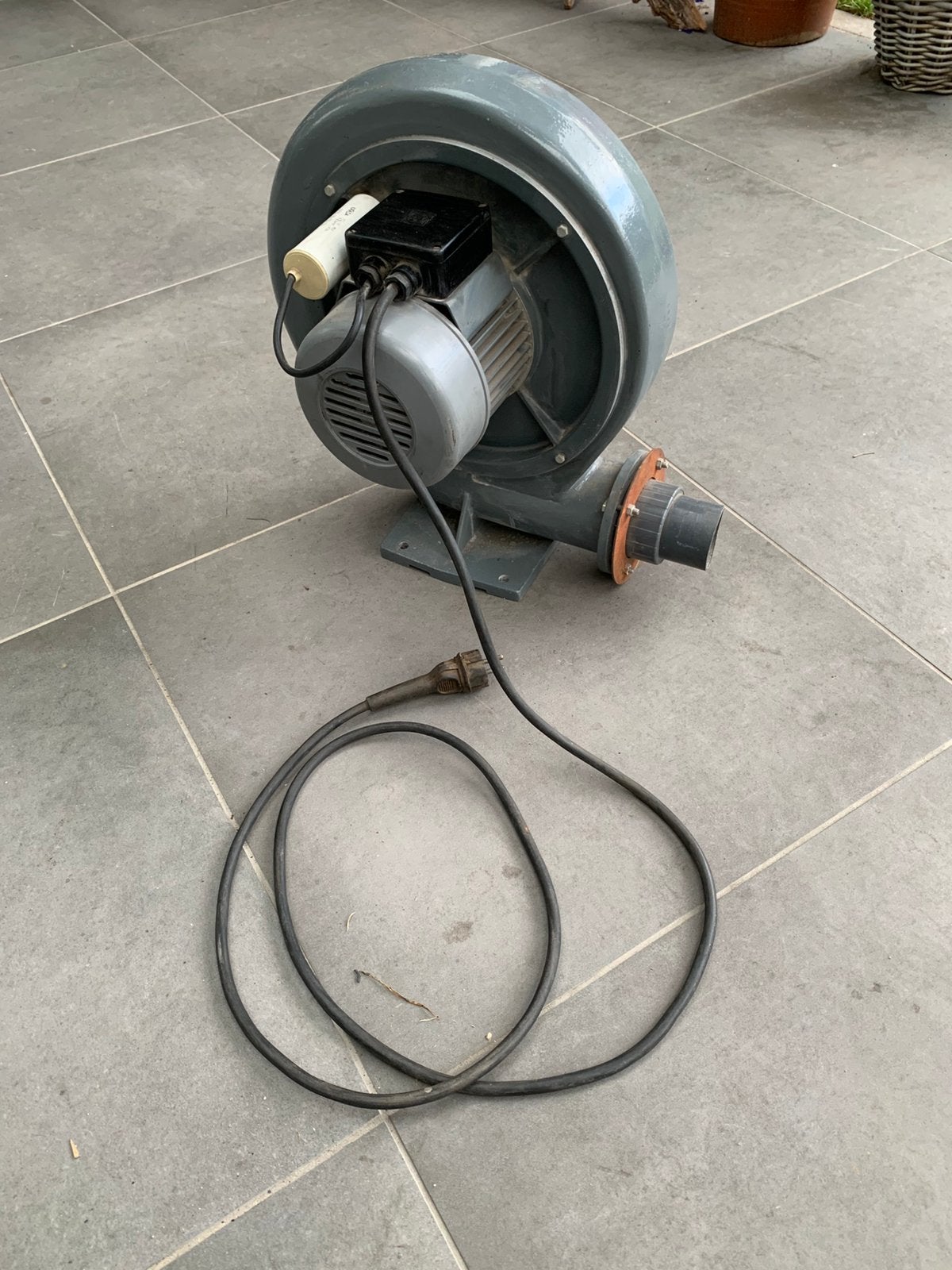 Goede ventilator slakkenhuis model, Ophalen of Verzenden, Zo goed als nieuw, Tuinslang