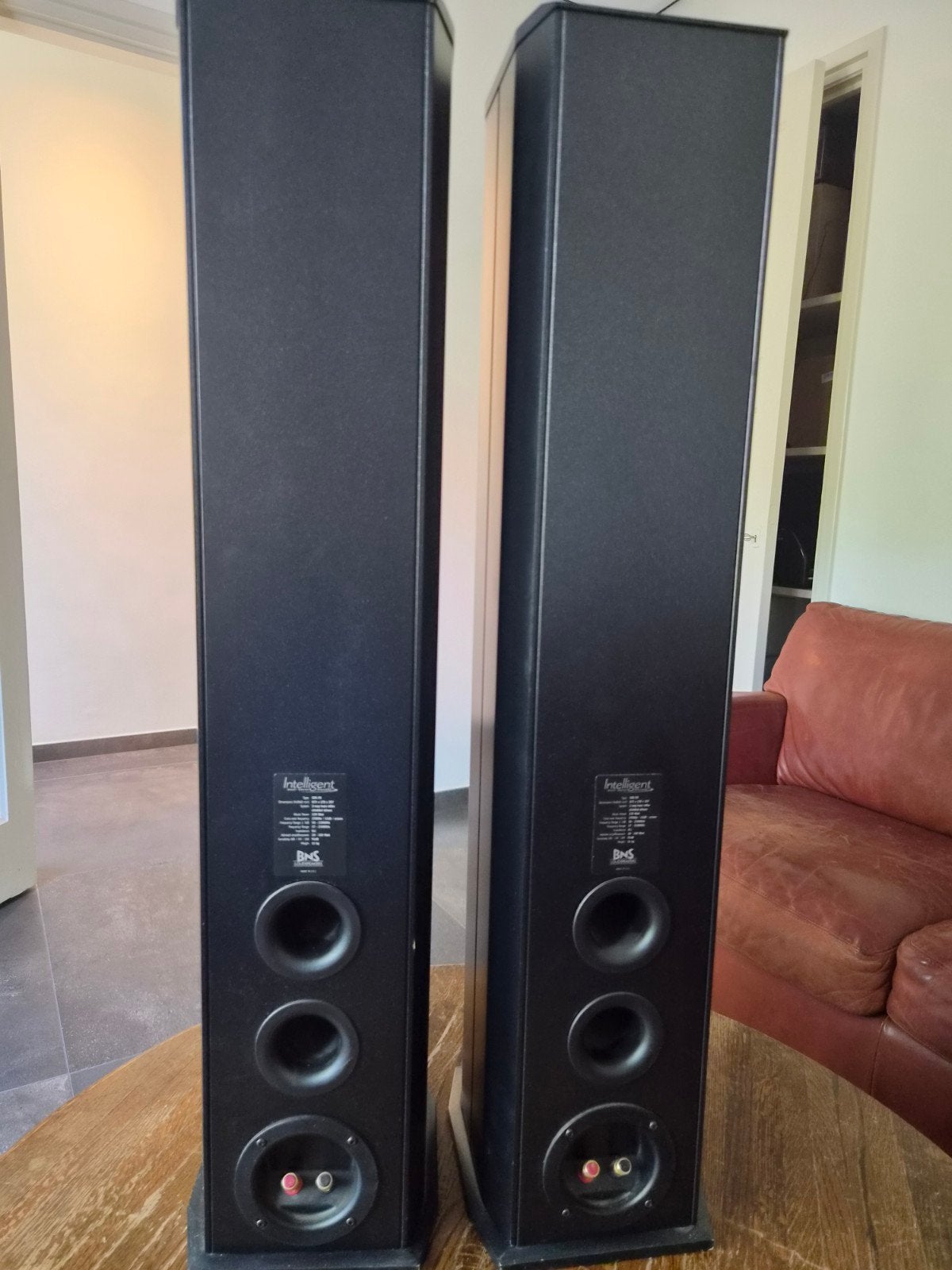 BnS sprekers, Gebruikt, Inclusief kabels, 60 tot 120 watt, Ophalen